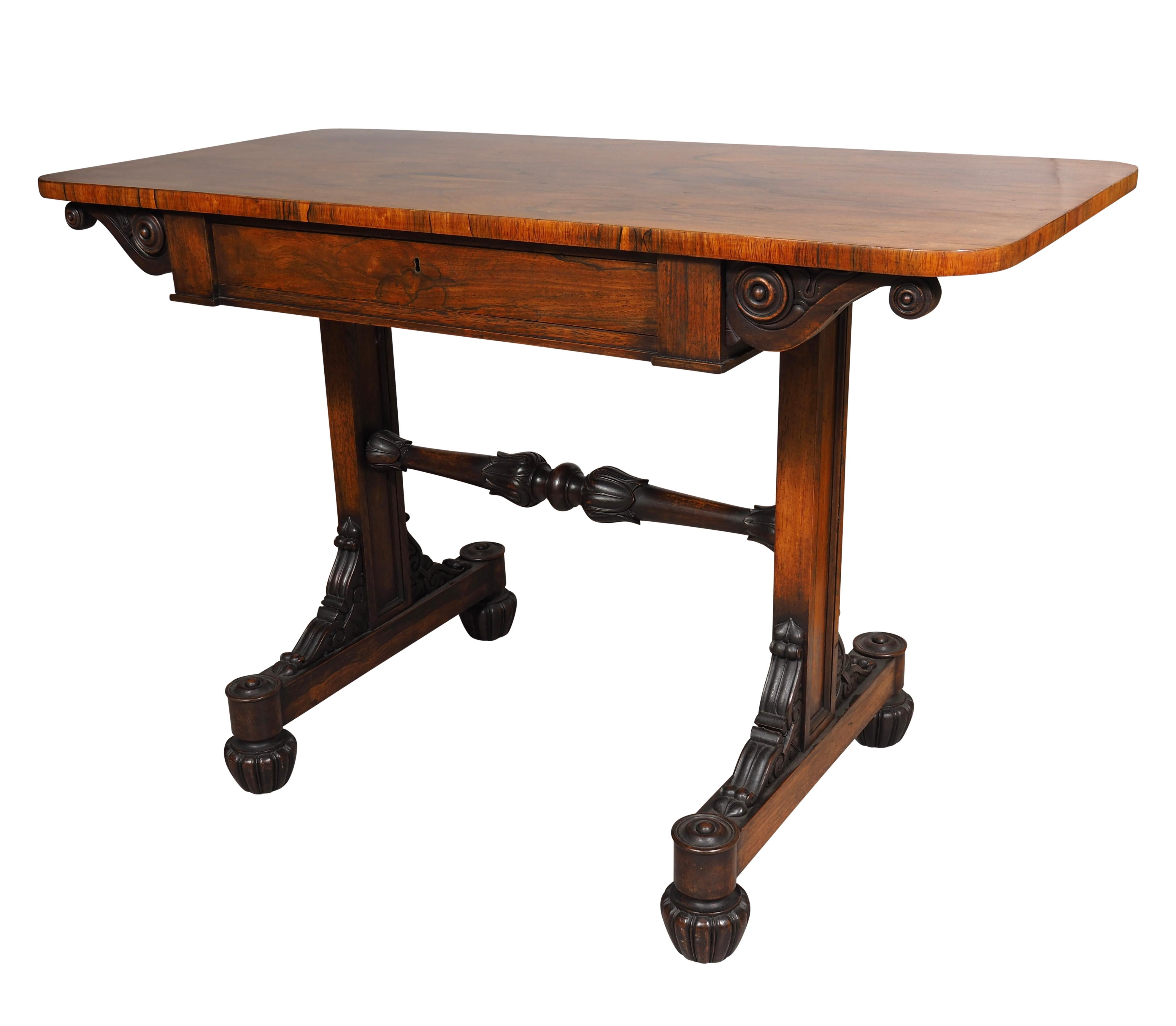 Table à écrire William IV en bois de rose en vente 2