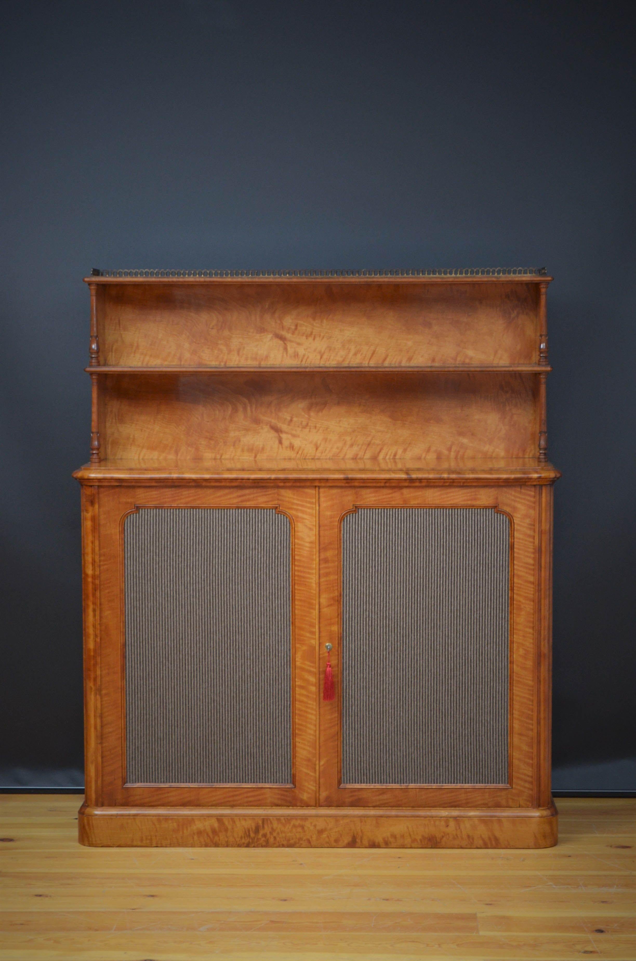 William IV Satin Birch Chiffonier Bookcase In Good Condition For Sale In Whaley Bridge, GB
