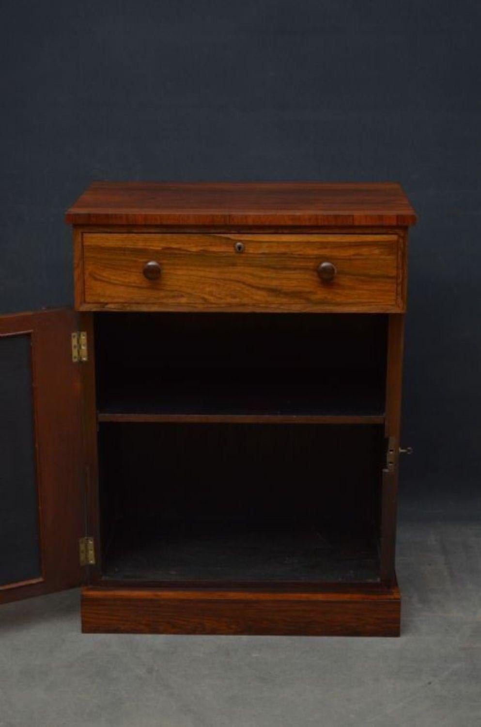William IV Secretaire Cabinet in Rosewood For Sale 2