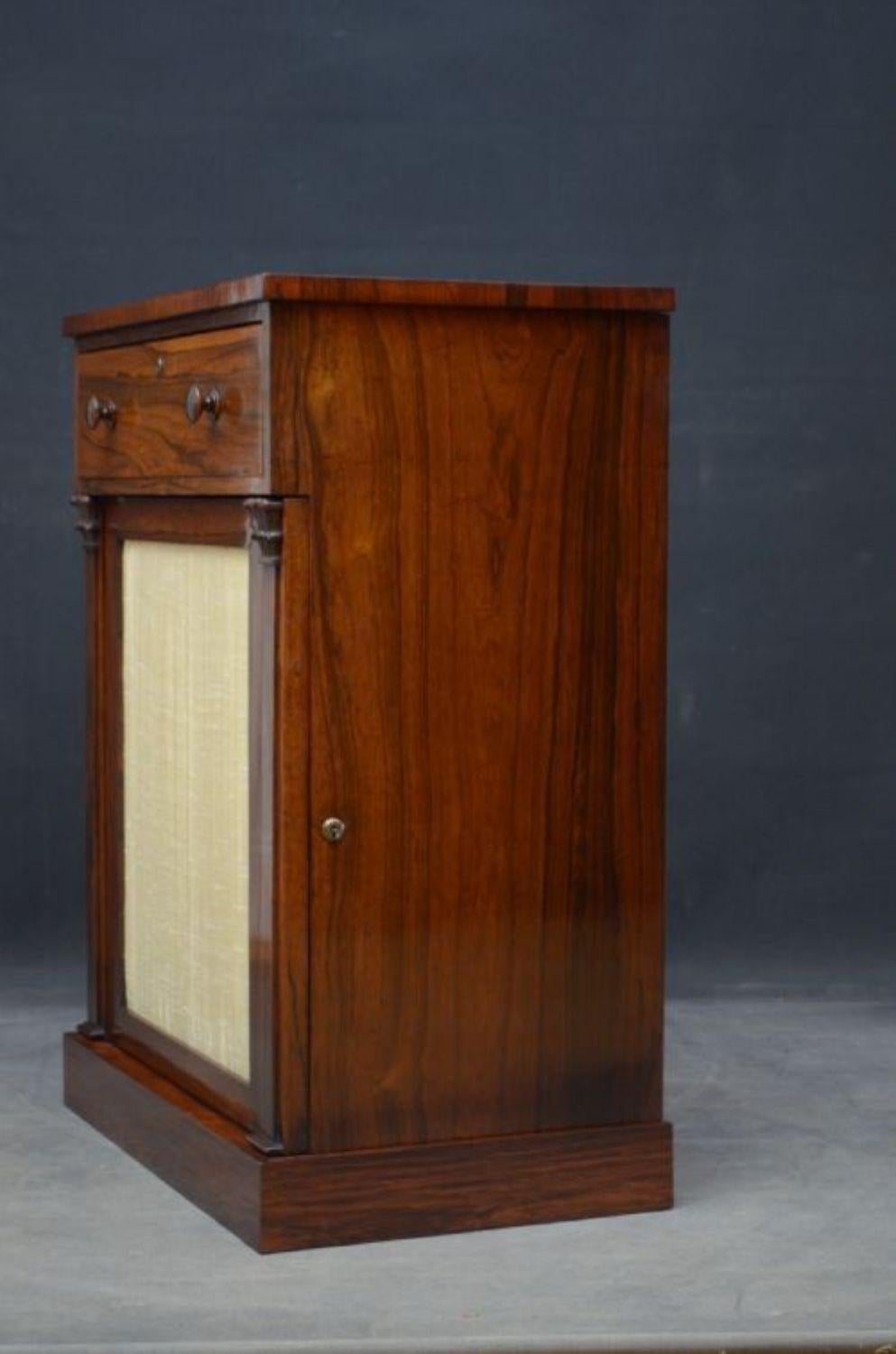 William IV Secretaire Cabinet in Rosewood For Sale 4
