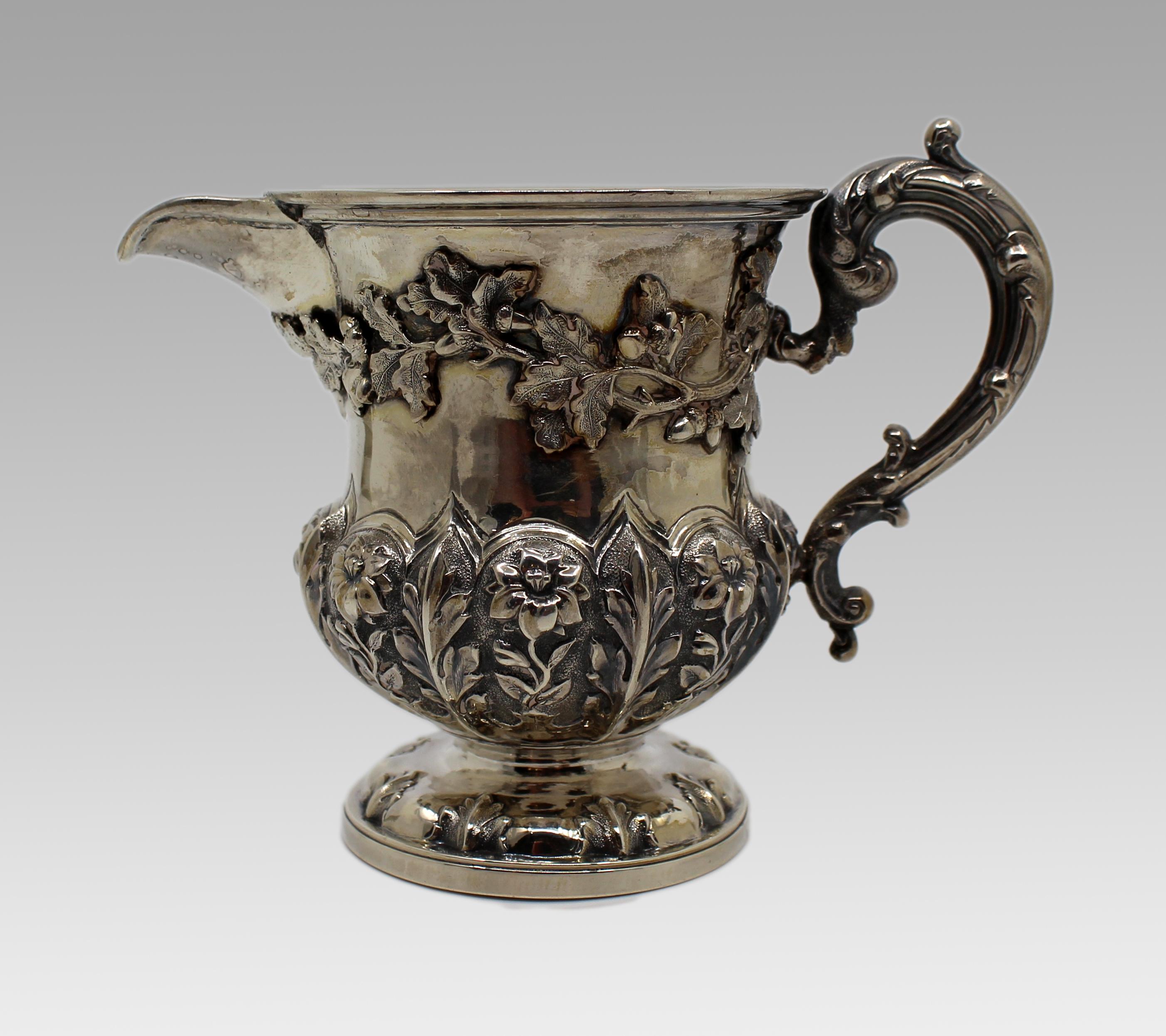 19th Century William IV Silver Cream Jug by Barnard Brothers, London, 1834 For Sale