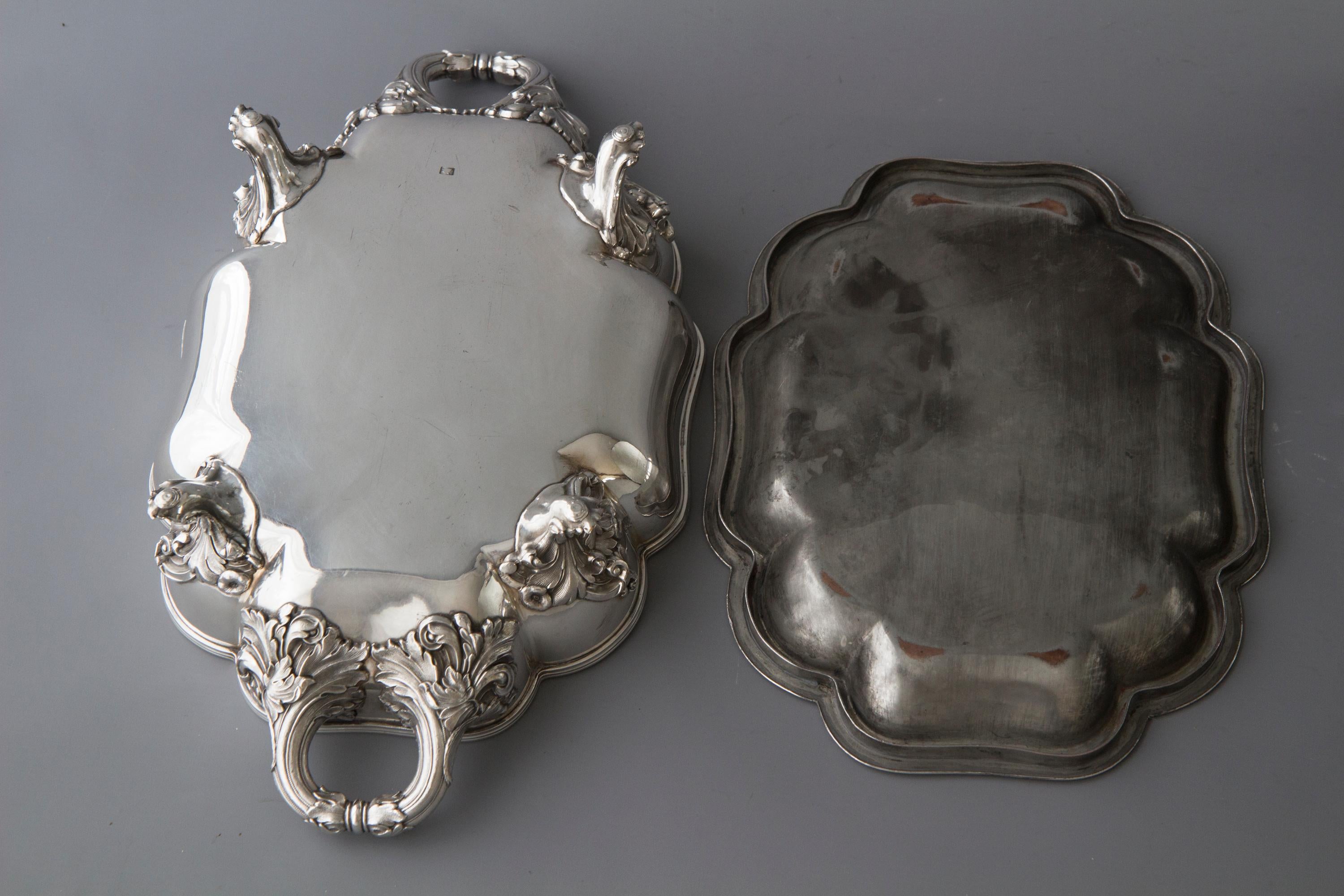 William IV Silver Entree Dish and Warmer Sheffield, 1832 In Good Condition In Cornwall, GB
