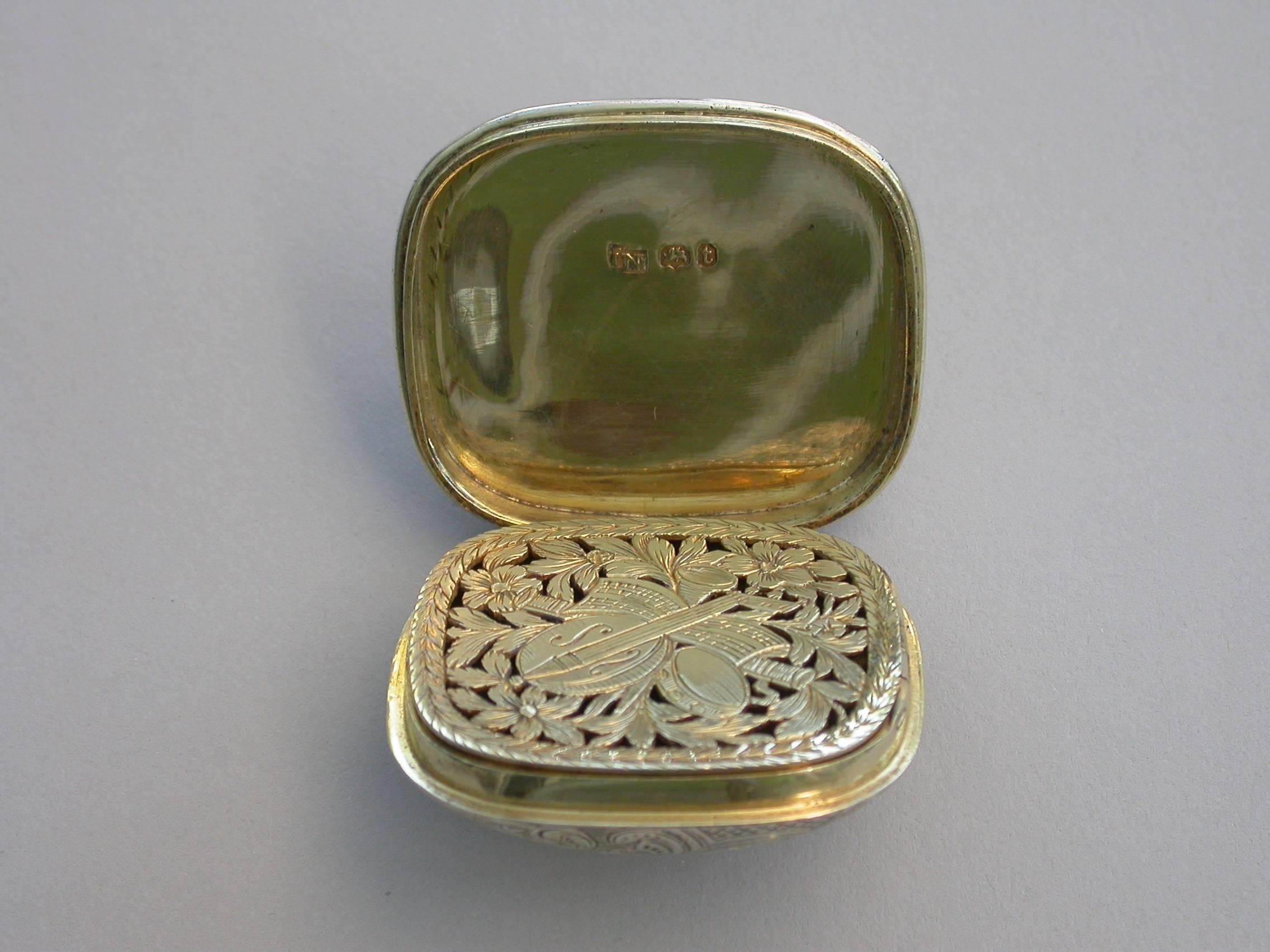 William IV Silver Gilt and Slip Cushion Shaped Vinaigrette Cornelia, 1834 4