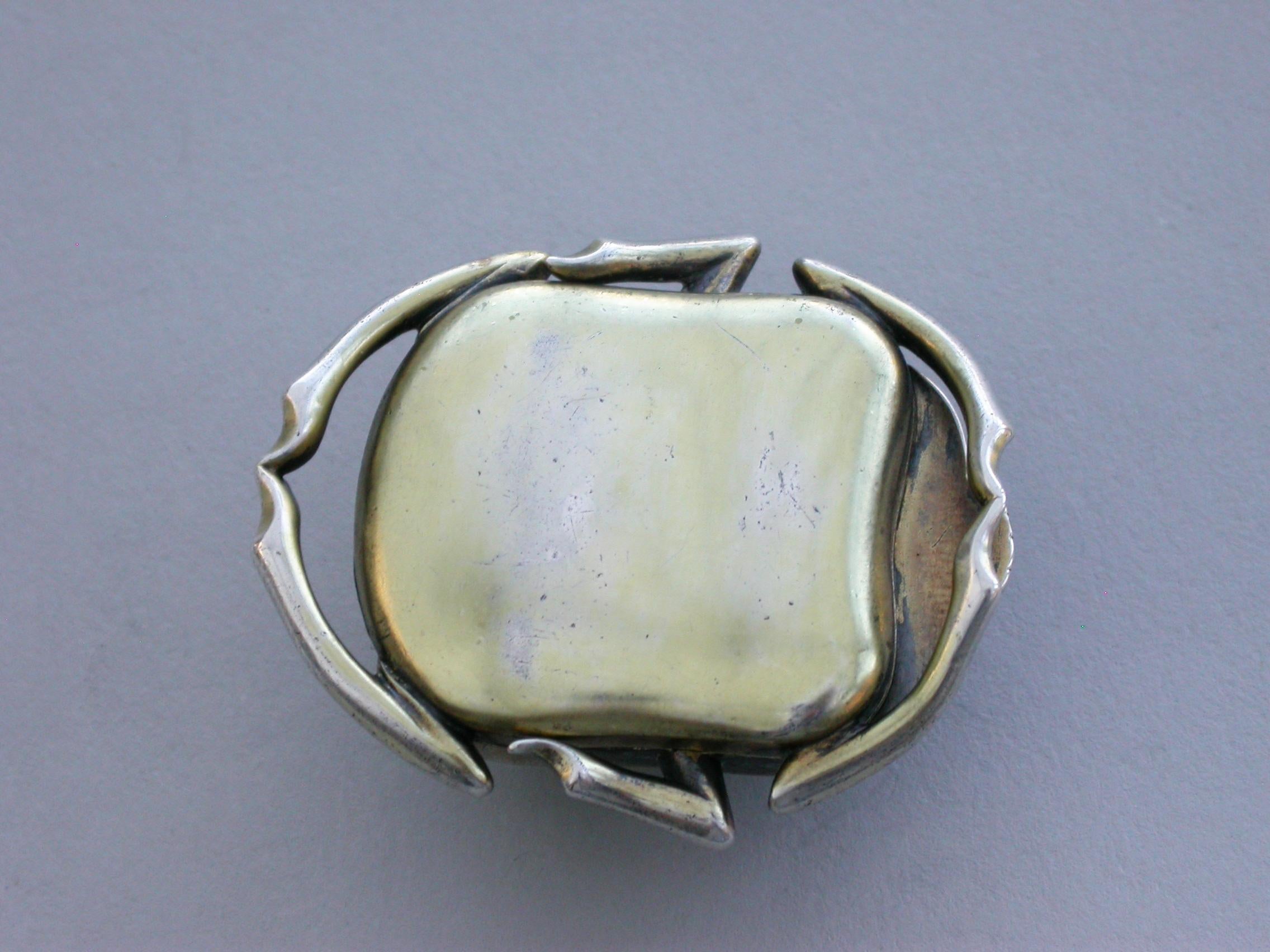William IV Silver Gilt & Chrysoprase Scarab Beetle Vinaigrette c1840 For Sale 9