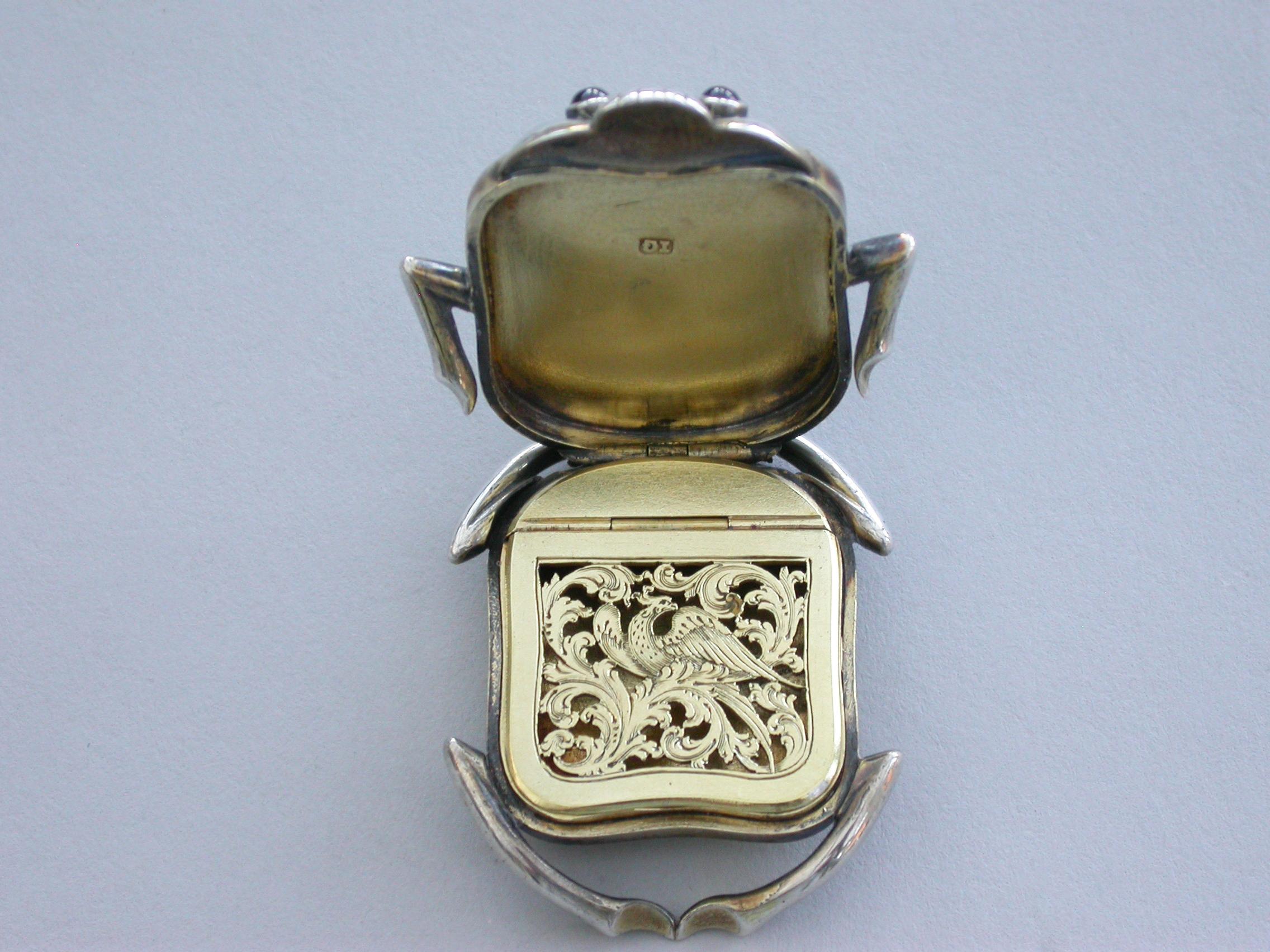 William IV Silver Gilt & Chrysoprase Scarab Beetle Vinaigrette c1840 In Good Condition For Sale In Sittingbourne, Kent