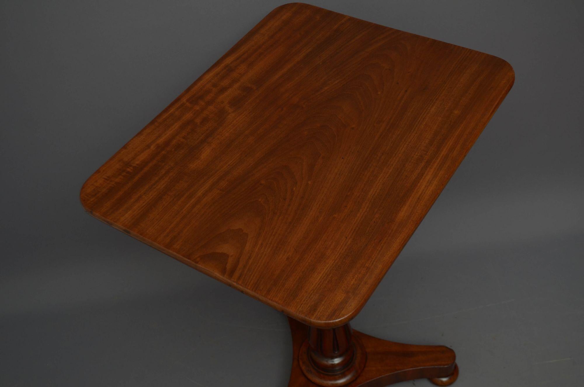 William IV Solid Mahogany Lamp Table In Good Condition For Sale In Whaley Bridge, GB