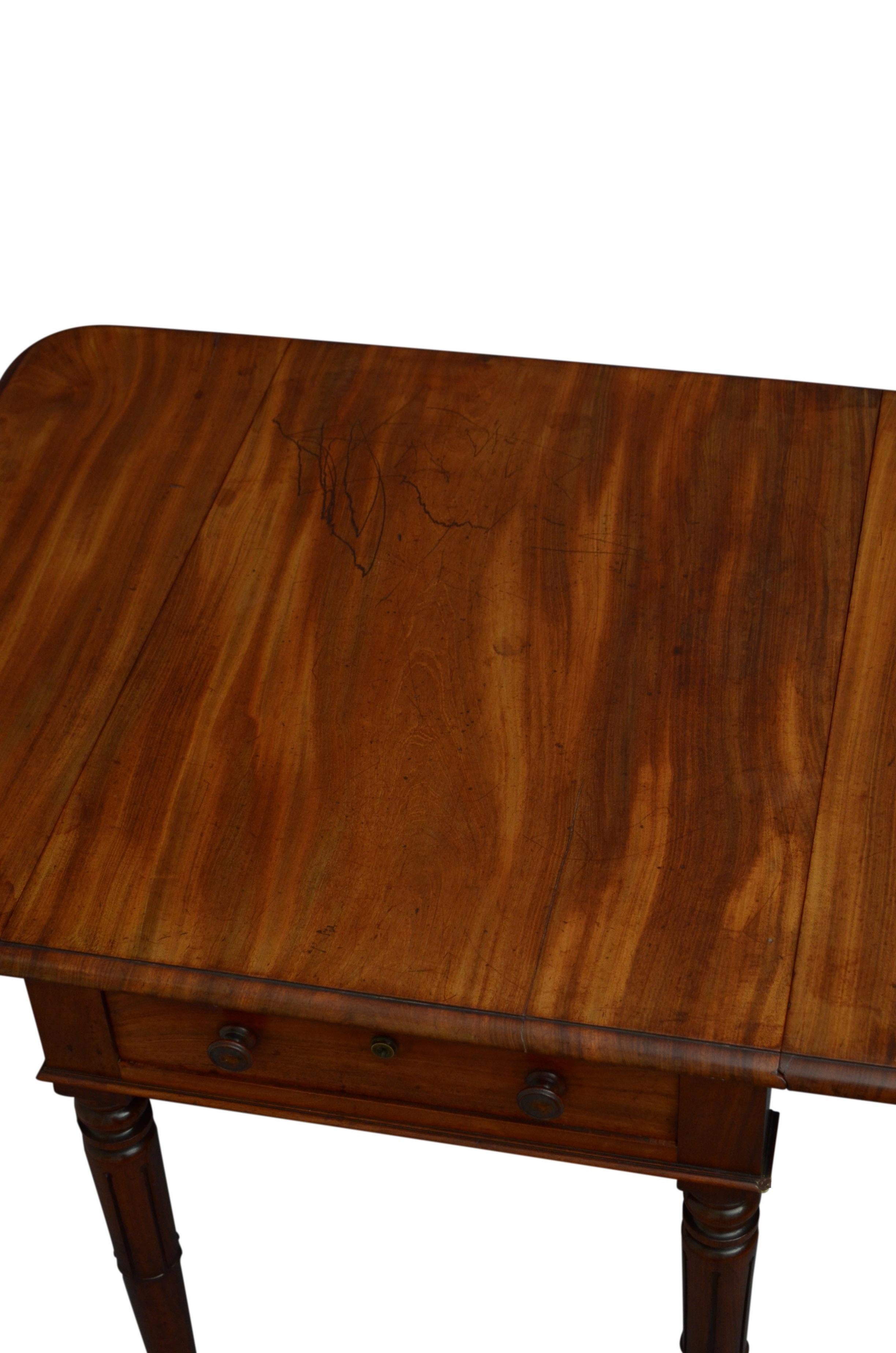William IV Solid Mahogany Pembroke Table In Good Condition In Whaley Bridge, GB
