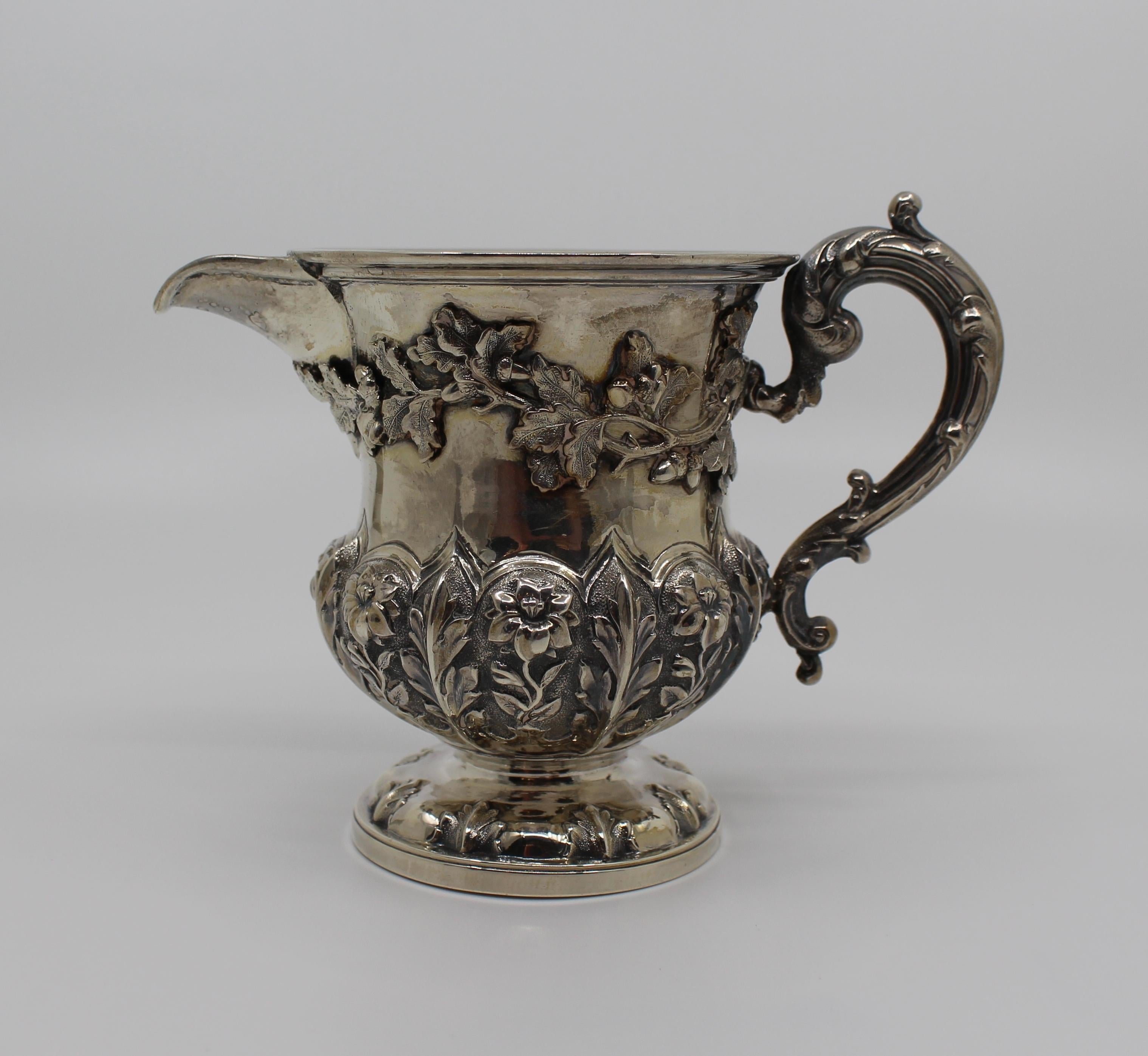 XIXe siècle Pichet à crème en argent massif William IV de Barnard, Londres 1834 en vente