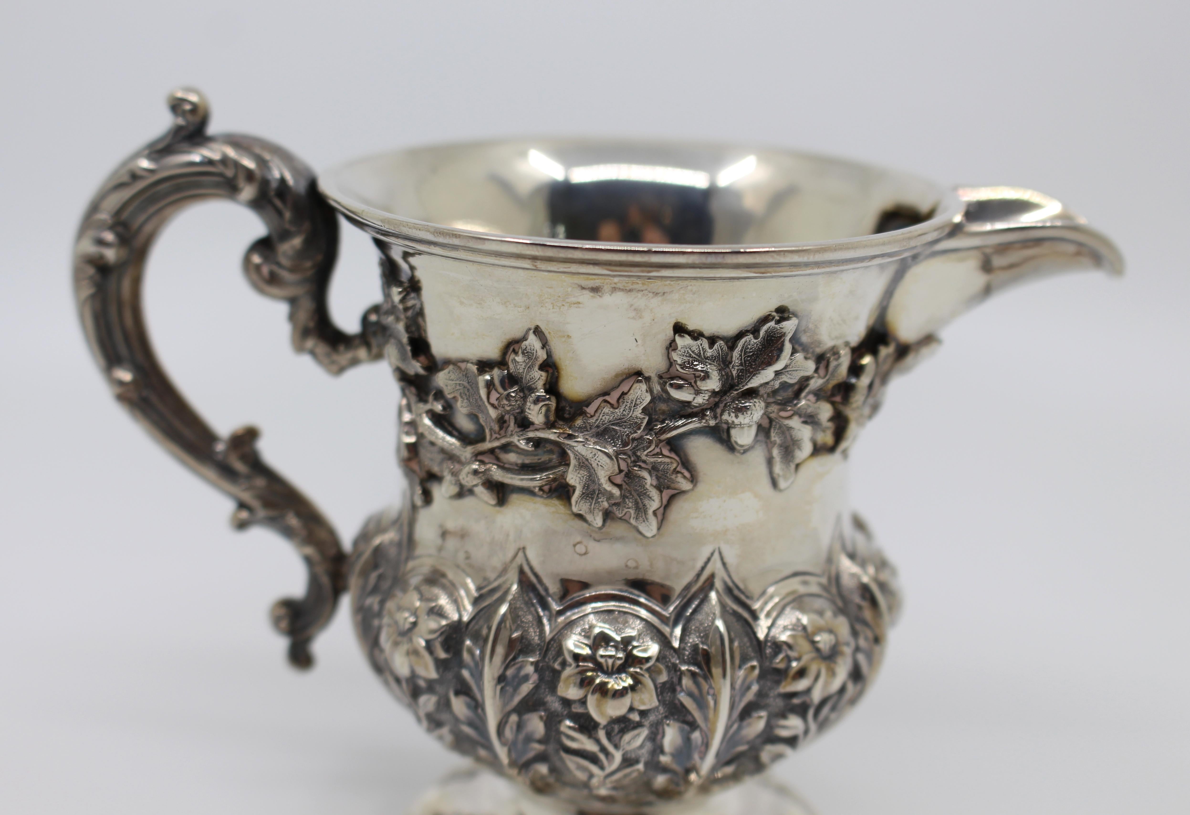 Pichet à crème en argent massif William IV de Barnard, Londres 1834 en vente 3