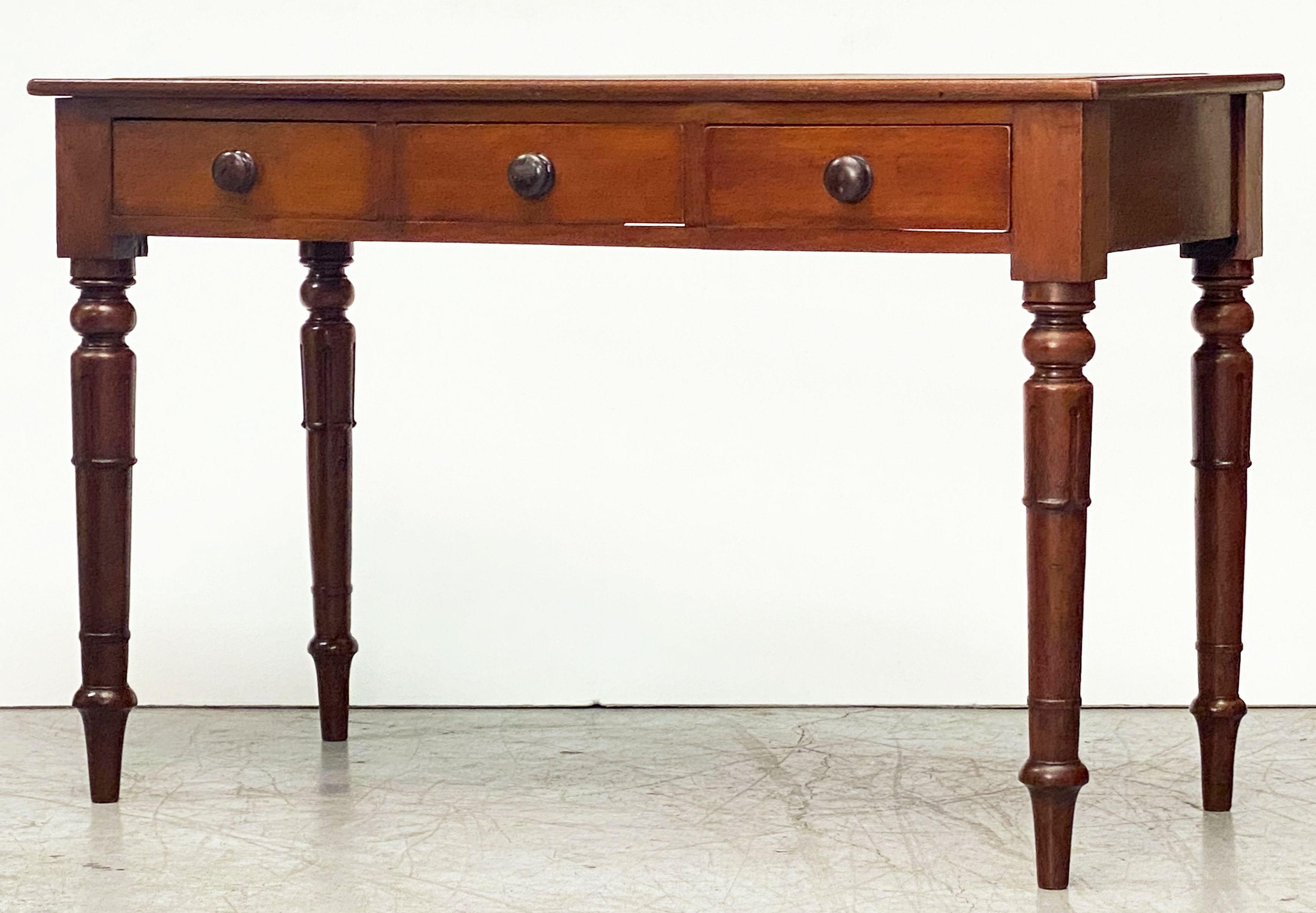 English William IV Writing Desk or Table of Mahogany with Leather Top from England