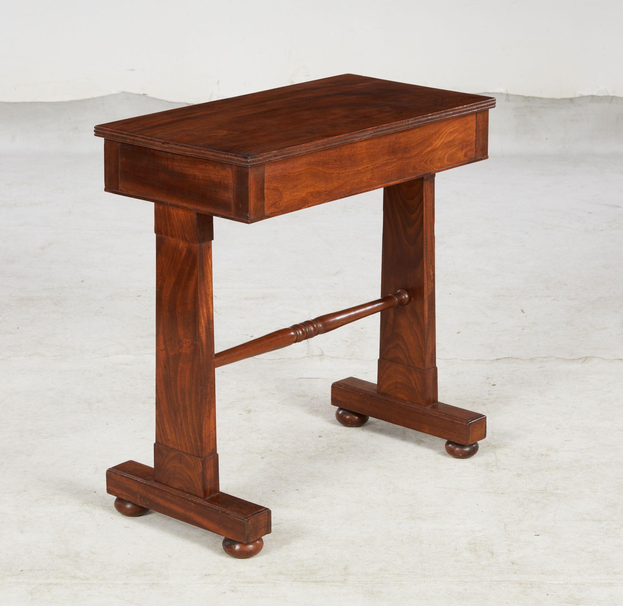 Table à écrire William IV Bon état - En vente à Greenwich, CT