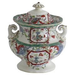 Sopera del Desierto de Porcelana o Sucrier Patrón 223 de William IVth Mason, hacia 1830