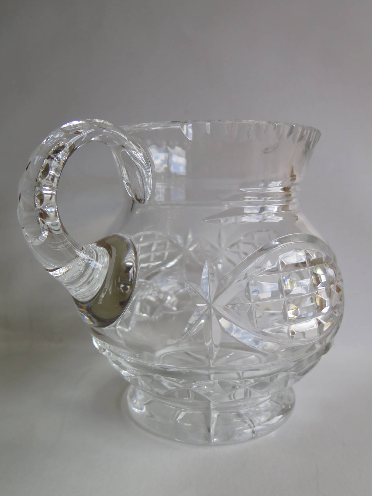 William IVth Water Jug or Pitcher Crystal Cut-Glass, Anglo-Irish circa 1835 In Good Condition For Sale In Lincoln, Lincolnshire