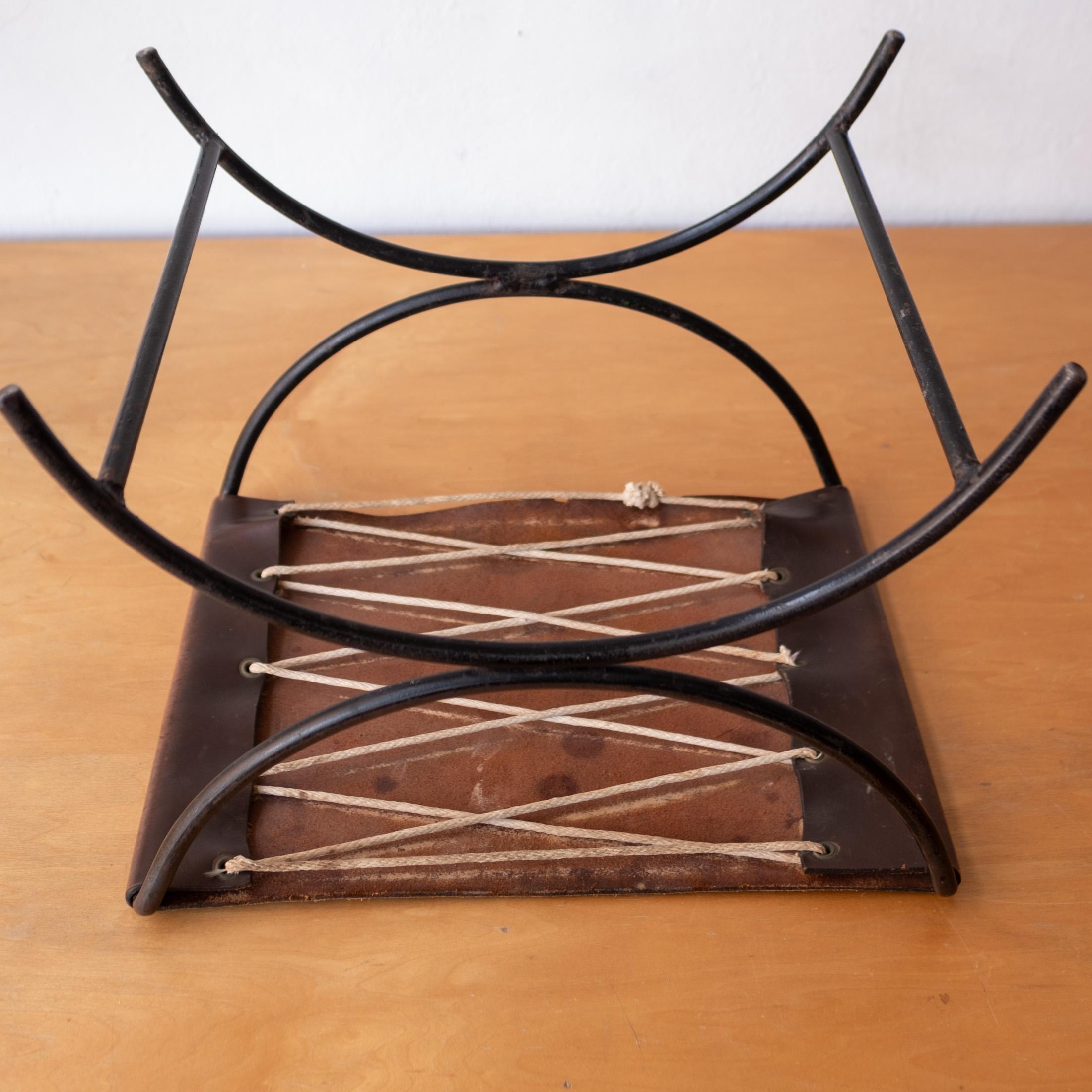 Tabouret ou pouf William Katavolos en cuir et fer pour Leathercrafter des années 1960 en vente 2