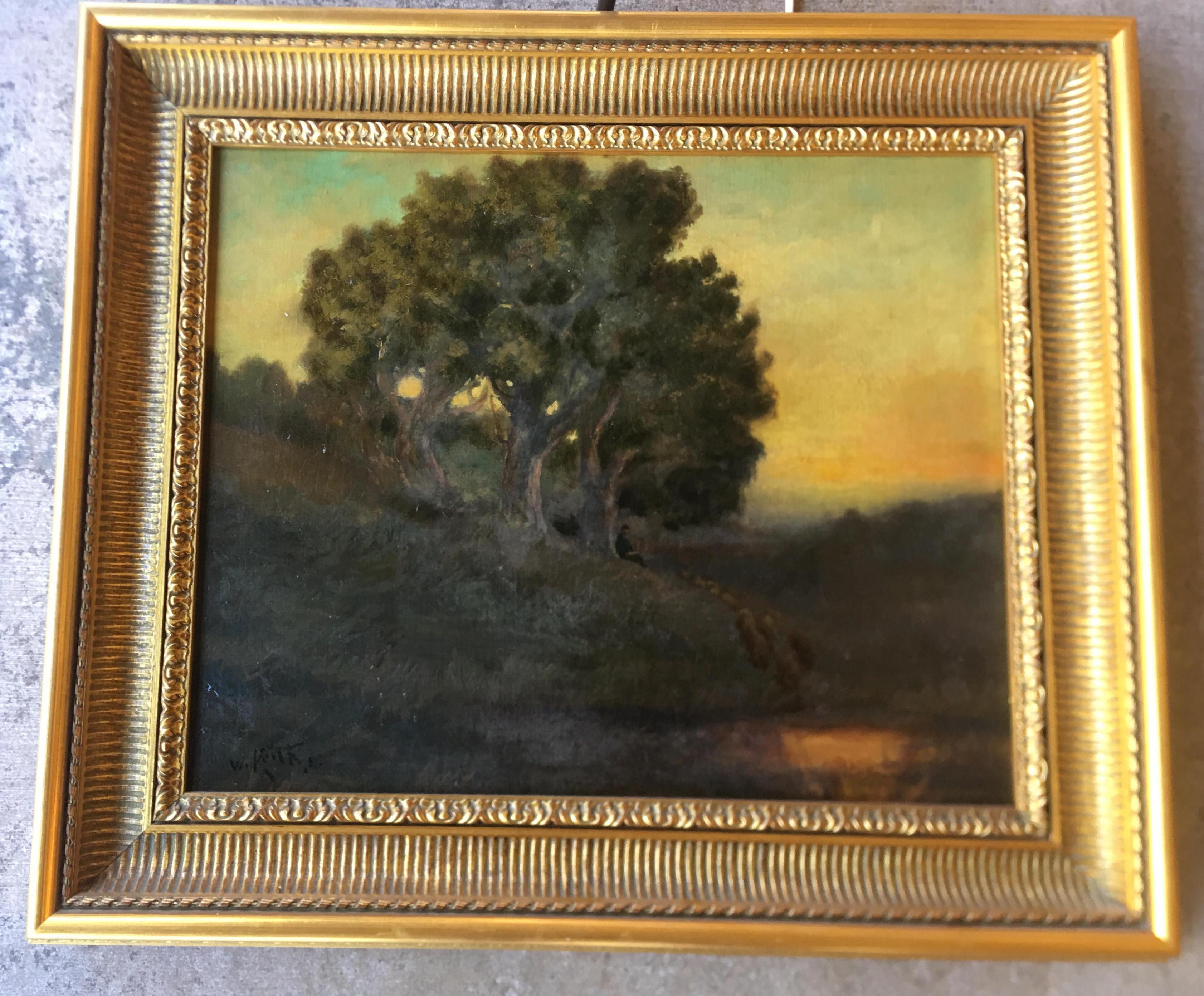 Peinture à l'huile originale sur toile, peinture de paysage de style tonal par l'artiste célèbre, décédé, répertorié, William Keith (1838-1911). La peinture représente un groupe d'arbres majestueux près d'un étang d'eau au crépuscule profond ou à