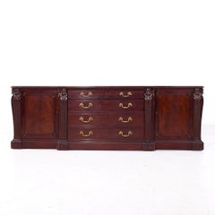 William Kent per Baker Furniture Stately Home Credenza in mogano