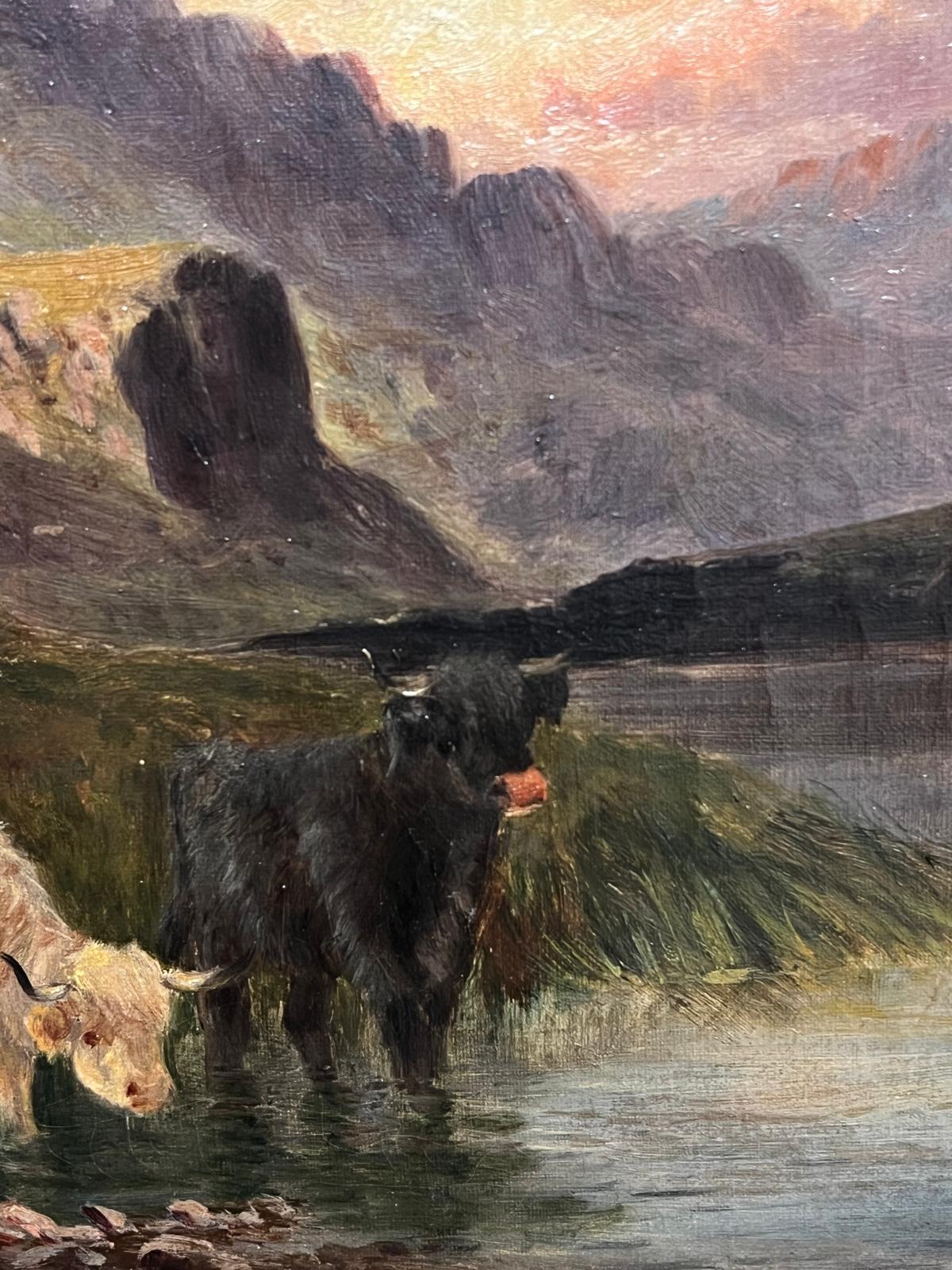 Bovini delle Highlands al crepuscolo Antico dipinto ad olio firmato Loch e montagne scozzesi in vendita 2
