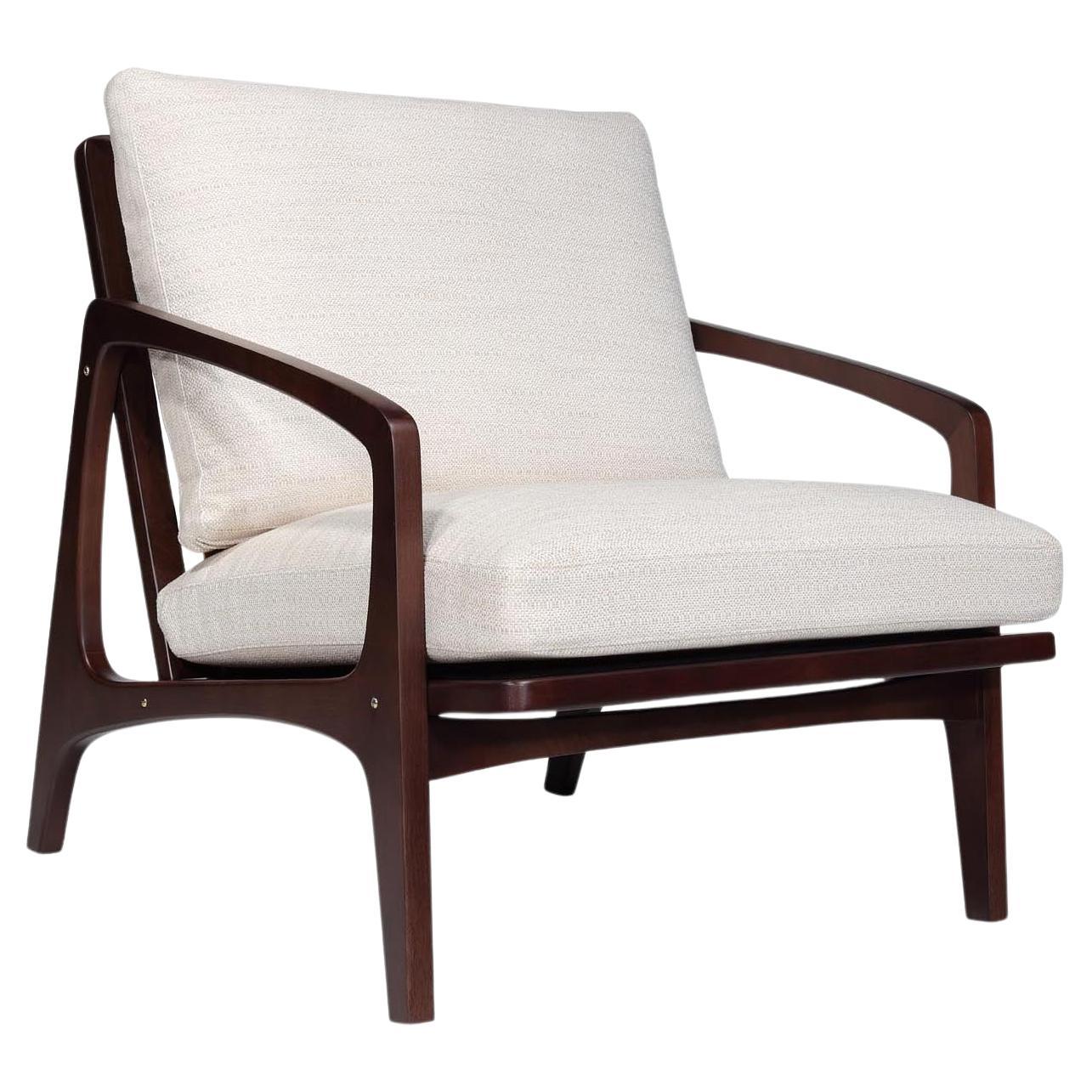 William Lounge Chair Walnut