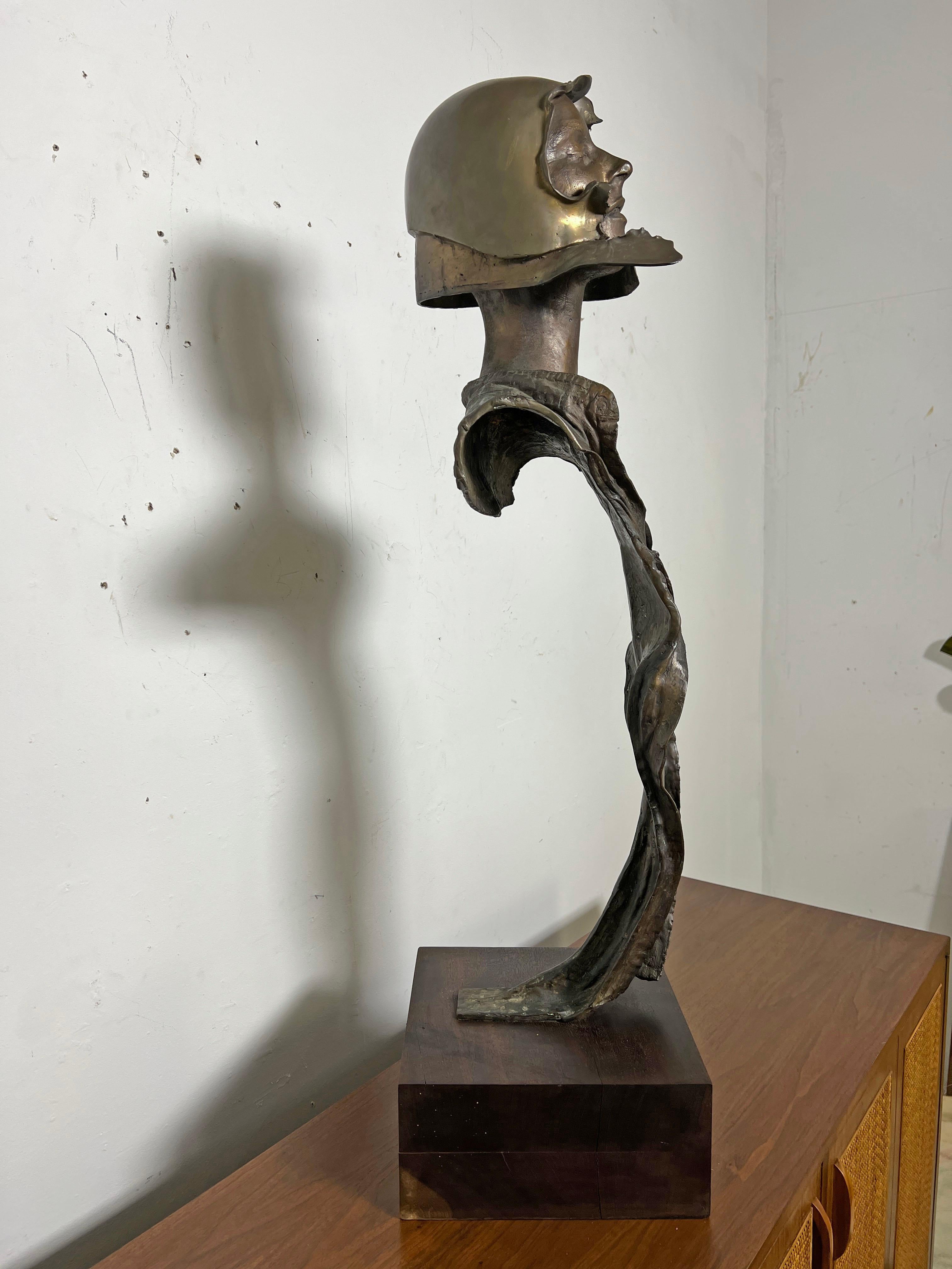 William Ludwig Scultura figurativa in bronzo di un guerriero datata 1987 in vendita 5