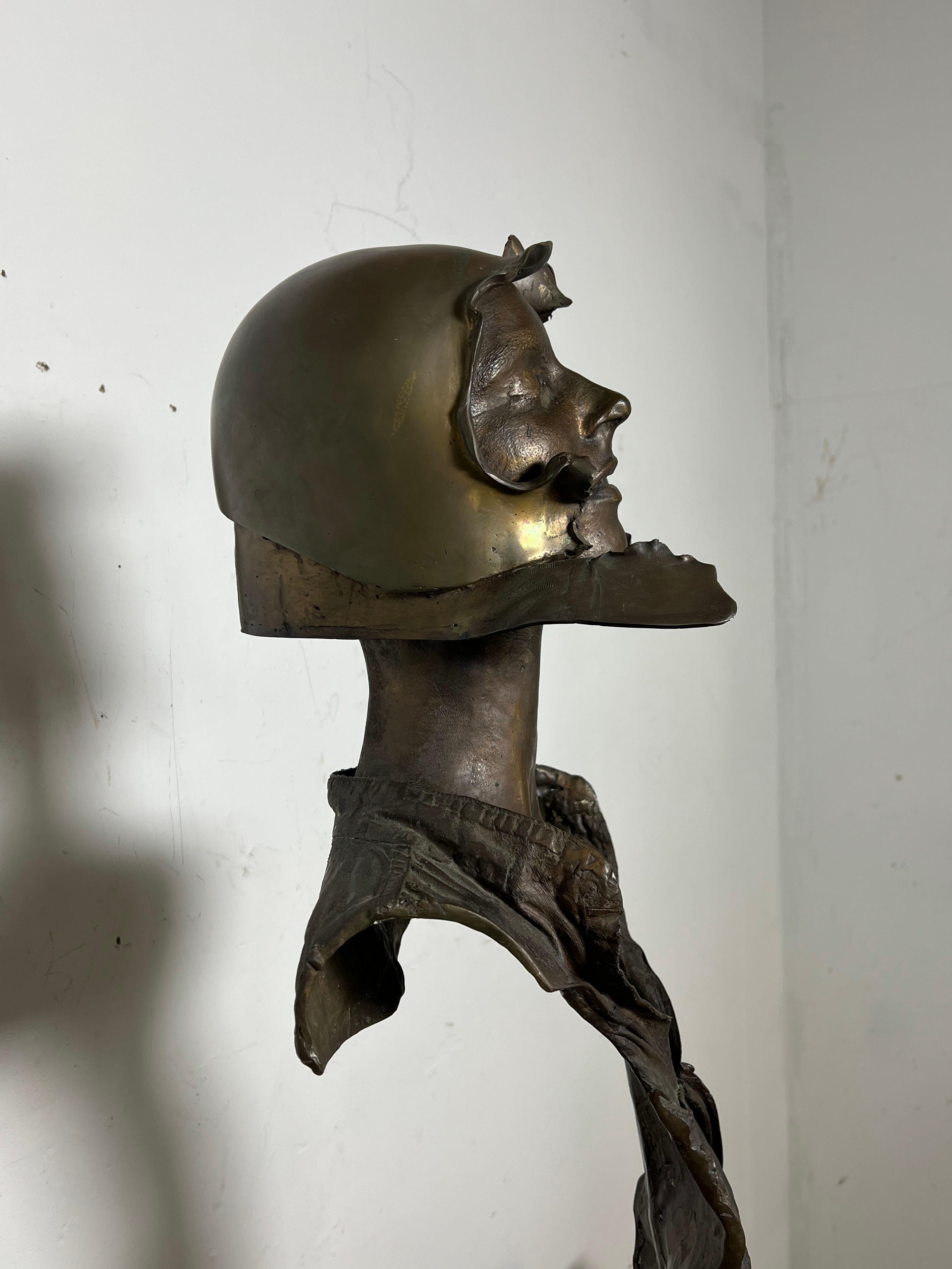 William Ludwig Scultura figurativa in bronzo di un guerriero datata 1987 in vendita 6