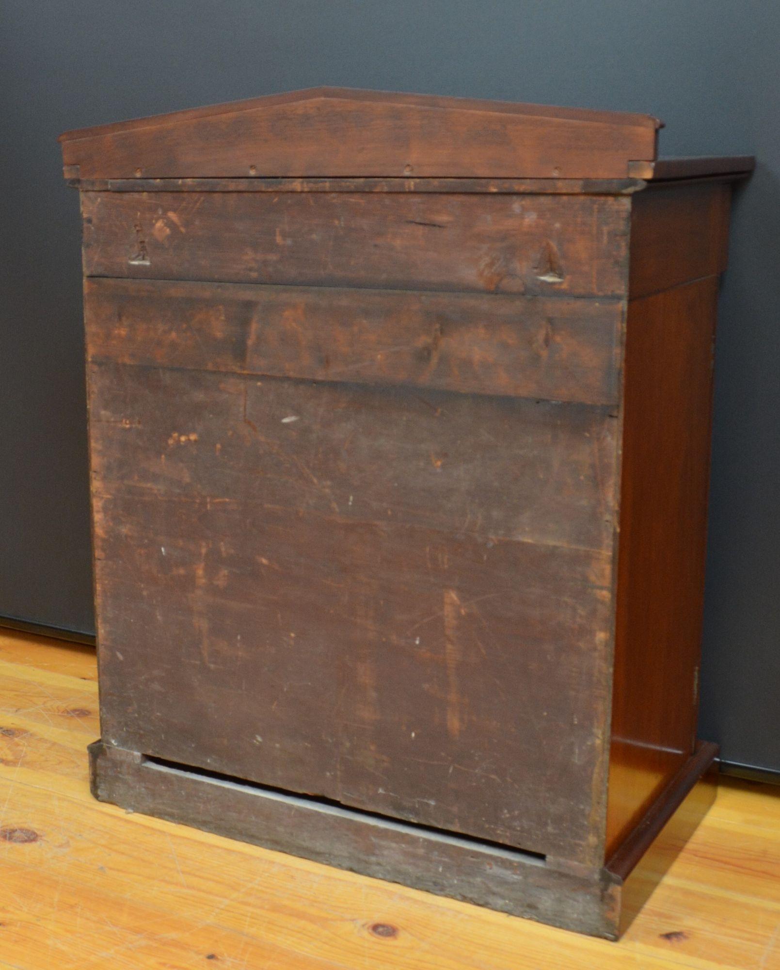 William lV Mahogany Chiffonier For Sale 5