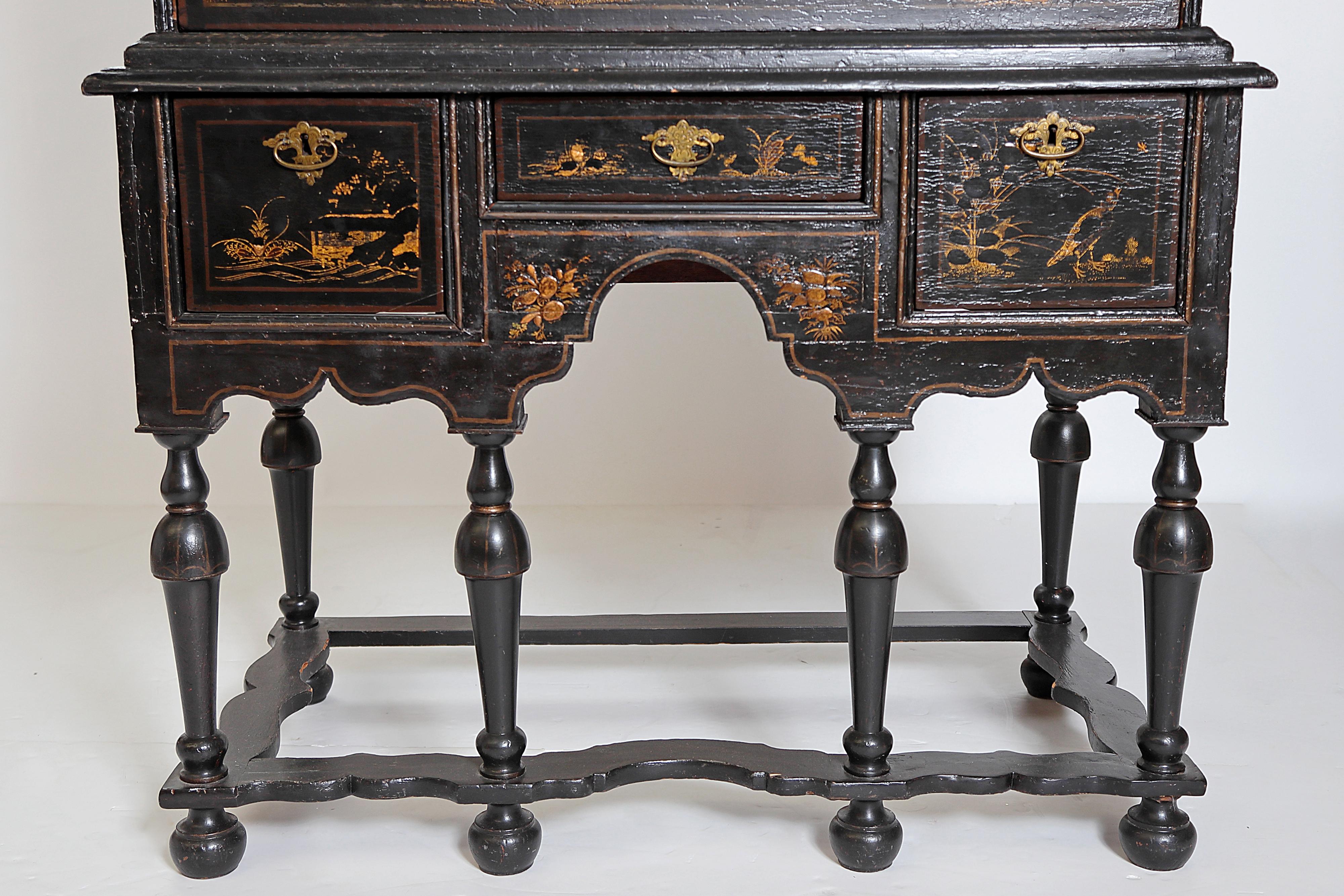 William & Mary Chest on Stand / Black Lacquer and Gilt Chinoiserie Decoration 2