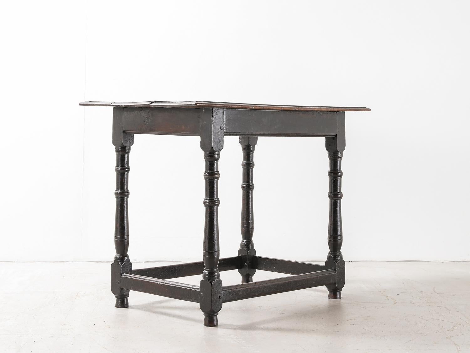 William & Mary Joined Oak Centre Table, Circa 1690 In Good Condition For Sale In London, Charterhouse Square