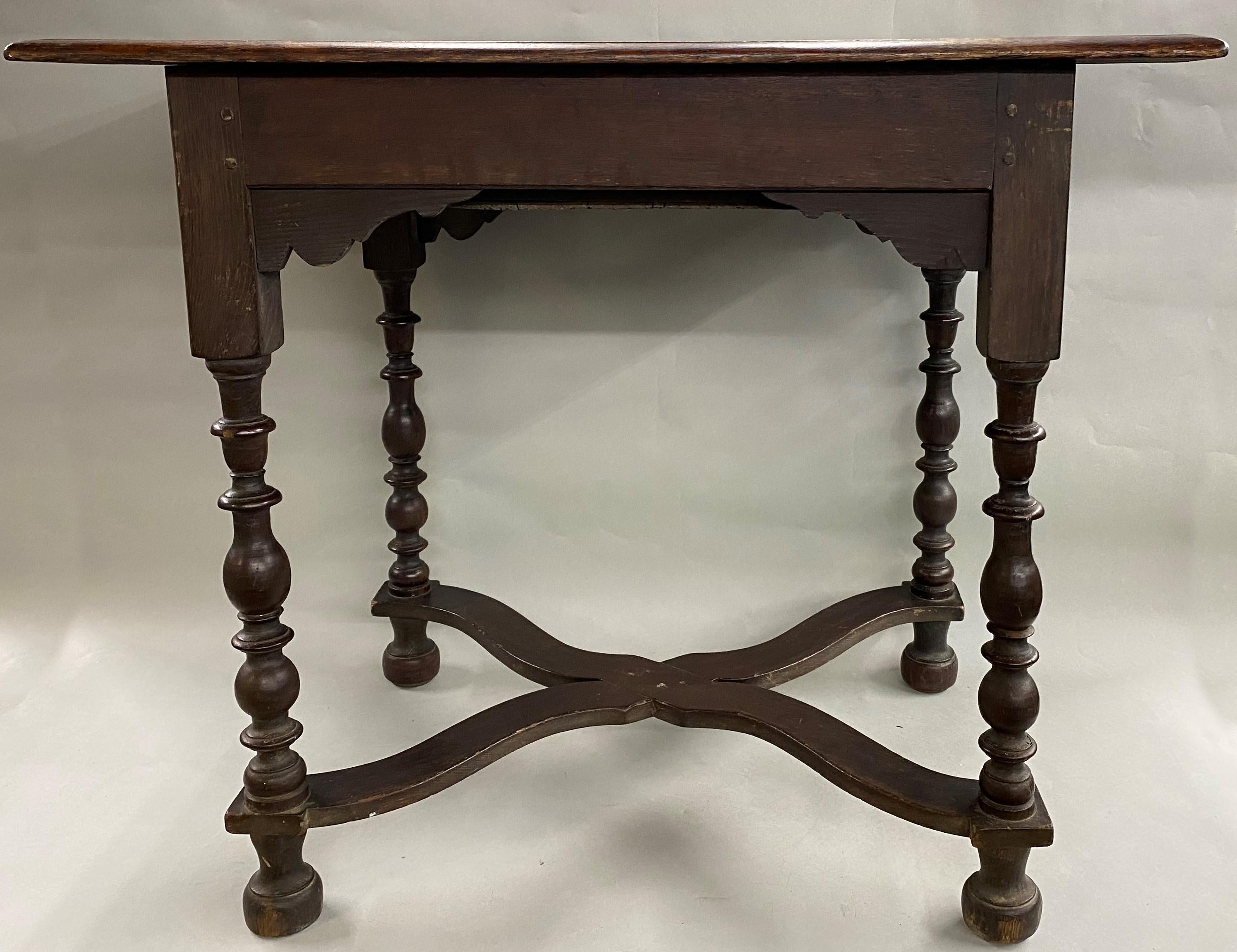 William & Mary One Drawer Oak Dressing Table, circa 1700-1750 3