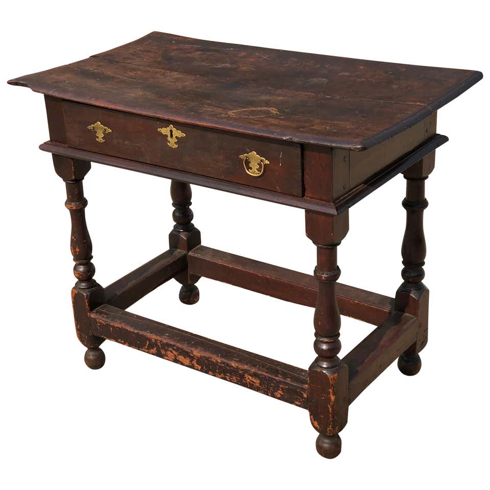 American Colonial Tables - 45 For Sale at 1stDibs