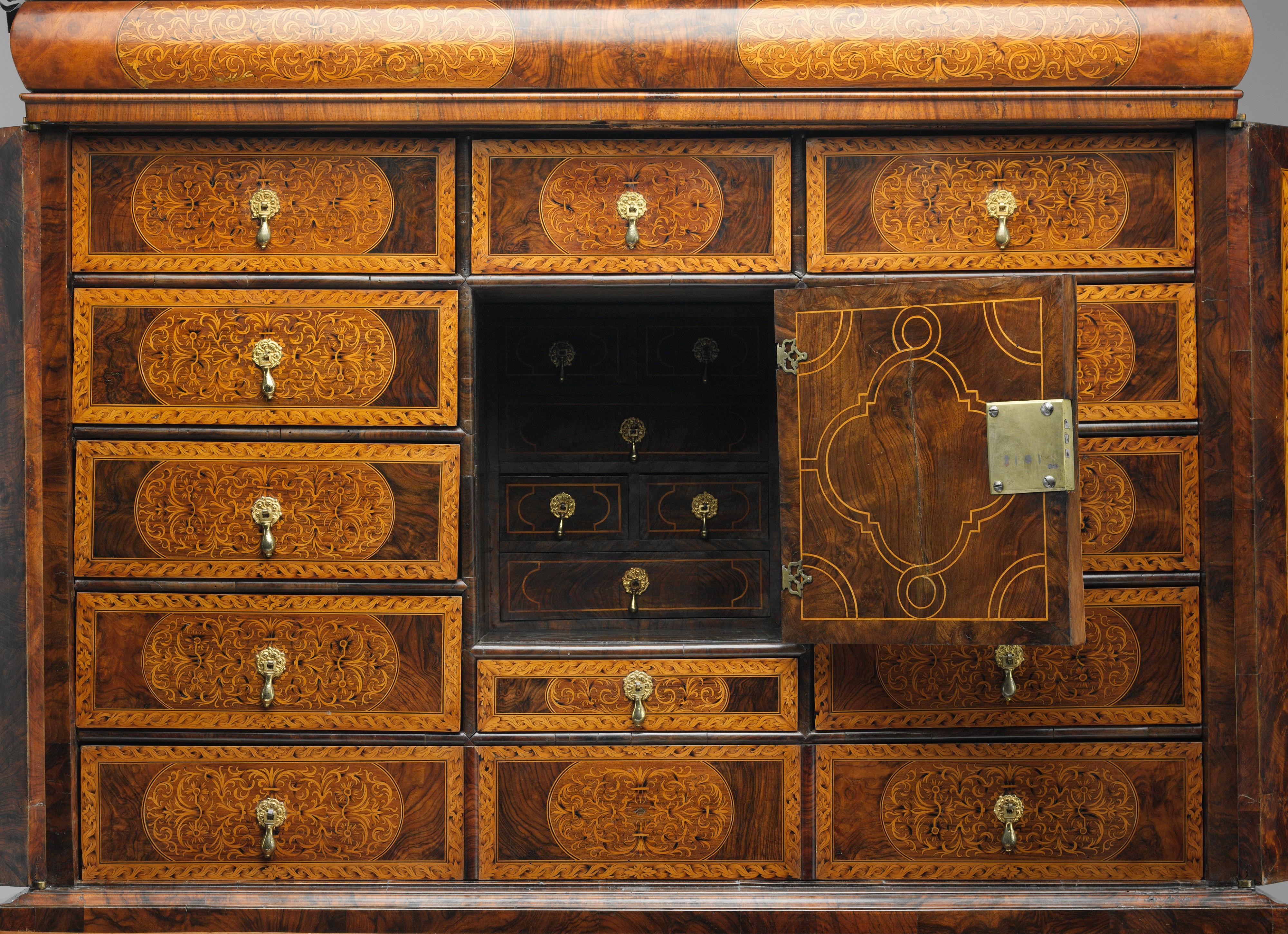 William & Mary Seaweed Marquetry Inlaid Cabinet by Gerrit Jensen (c. 1634-1715)  For Sale 1