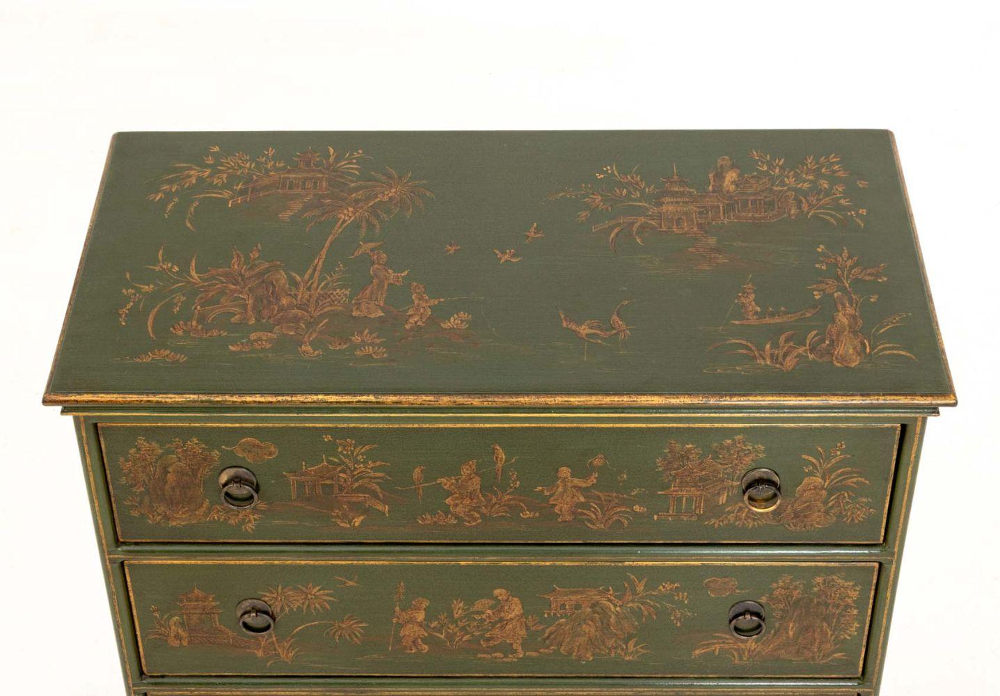 William and Mary William & Mary Style Green Chest of Drawers For Sale