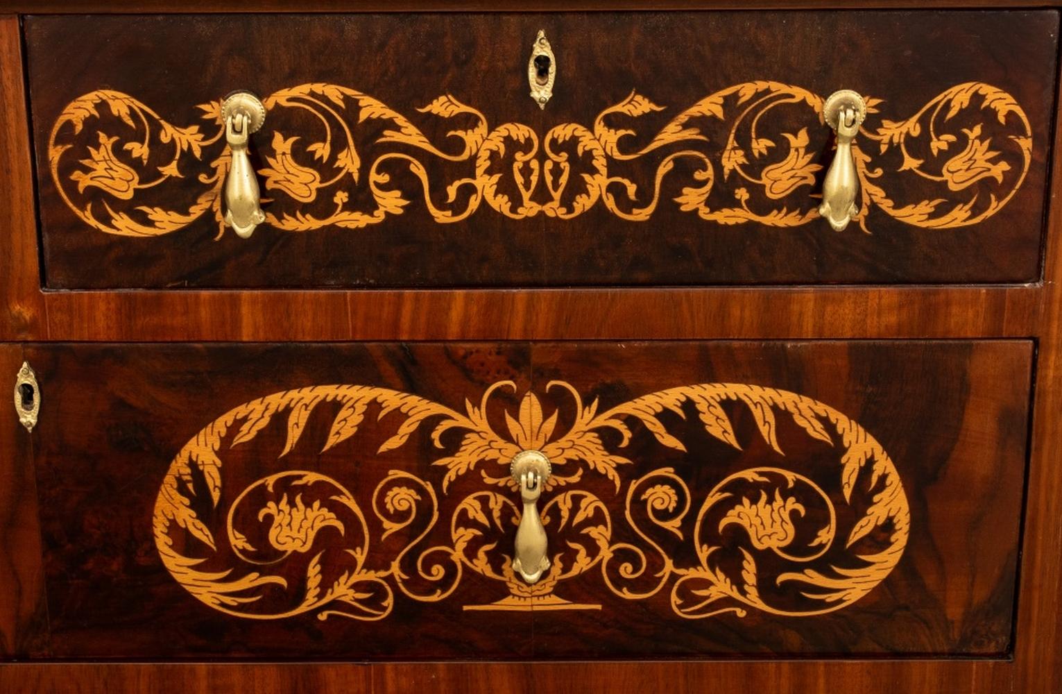 William & Mary Style Marquetry Walnut Chest of Drawers In Good Condition In Astoria, NY