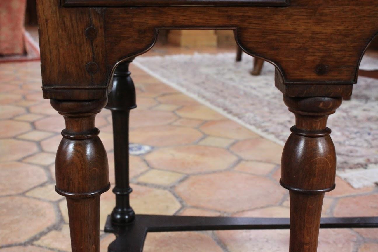 Oak William & Mary Style Side Table For Sale