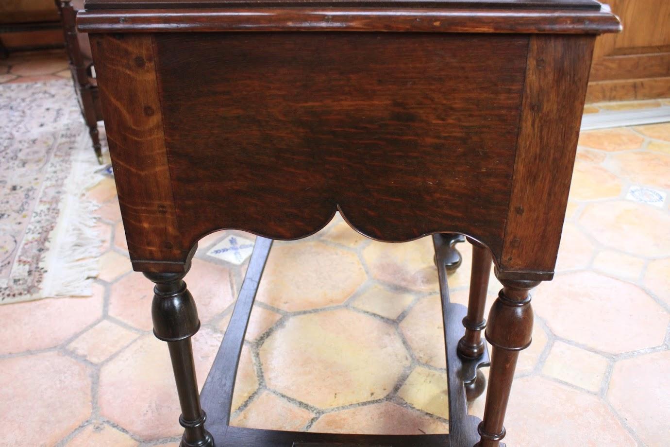 William and Mary William & Mary Style Side Table For Sale