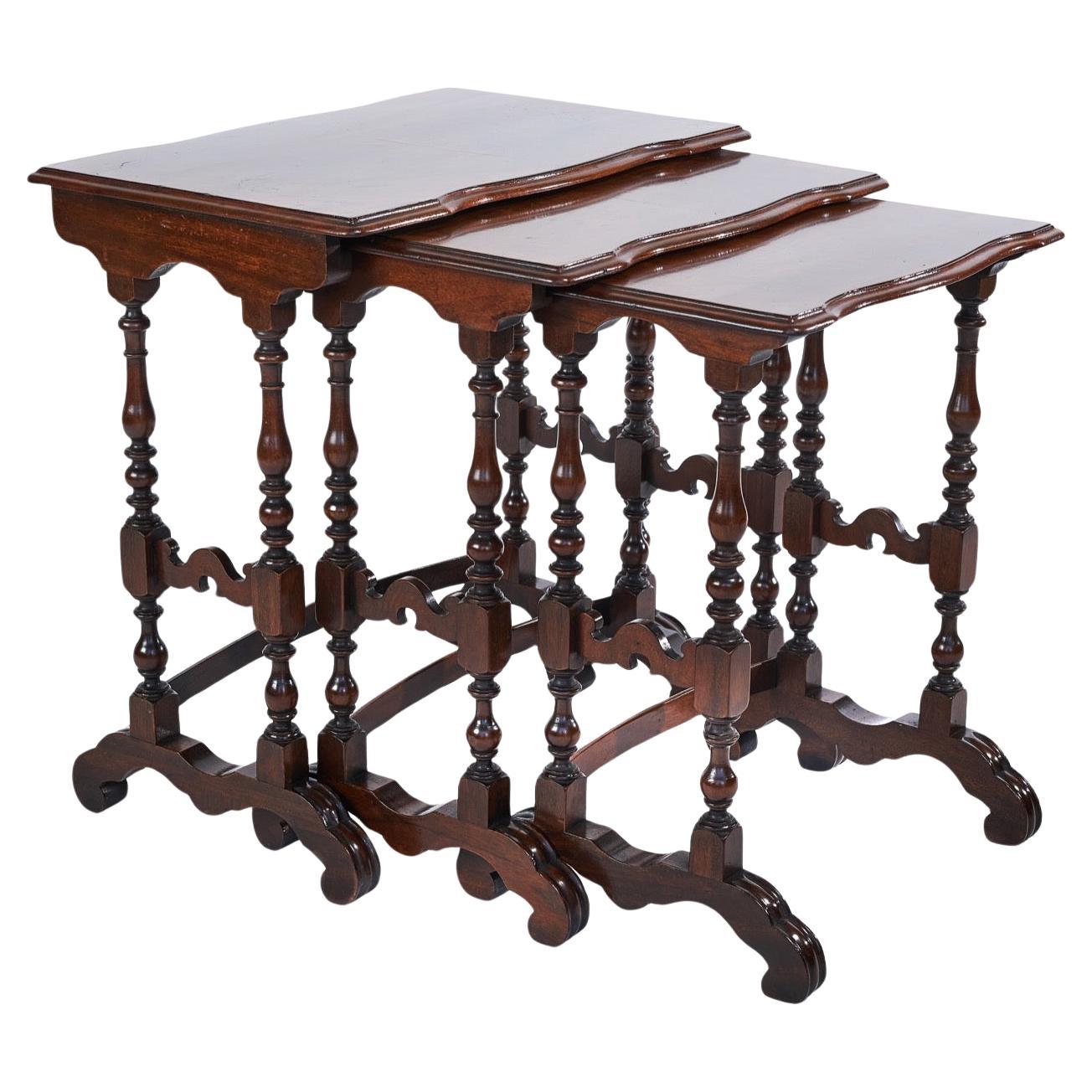 William 
Mary style Walnut nest 3 tables