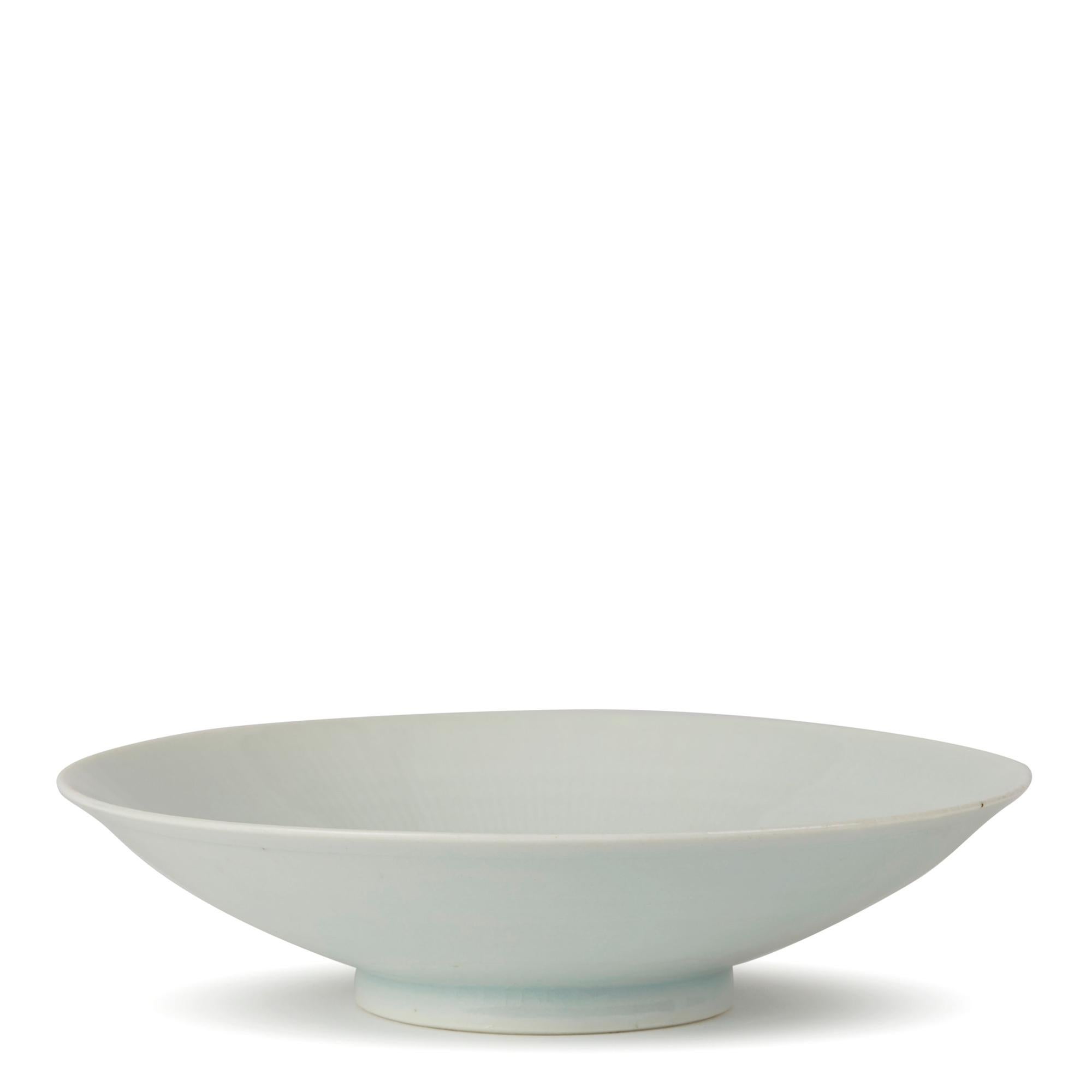 Late 20th Century William Mehornay Studio Pottery Porcelain Blue White Glazed Bowl, 1983 For Sale