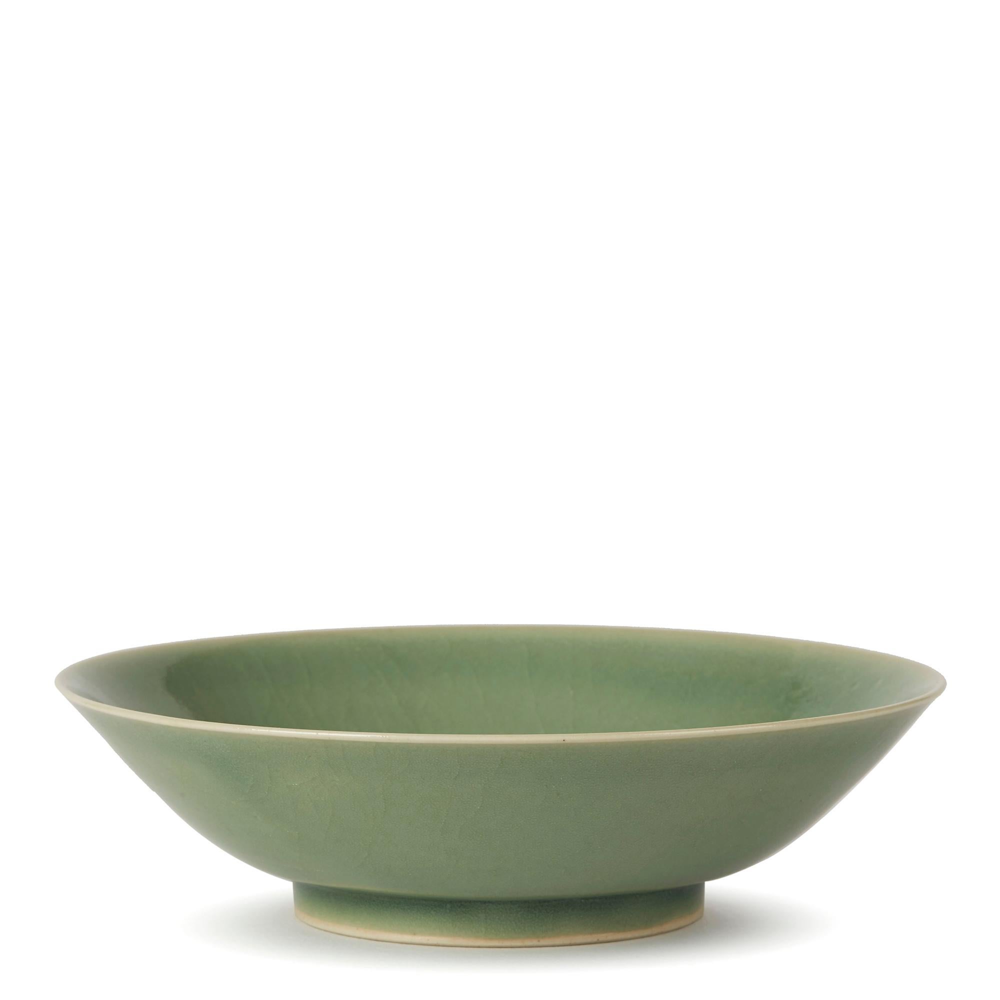 Late 20th Century William Mehornay Studio Pottery Porcelain Green Celadon Dish, 1980 For Sale
