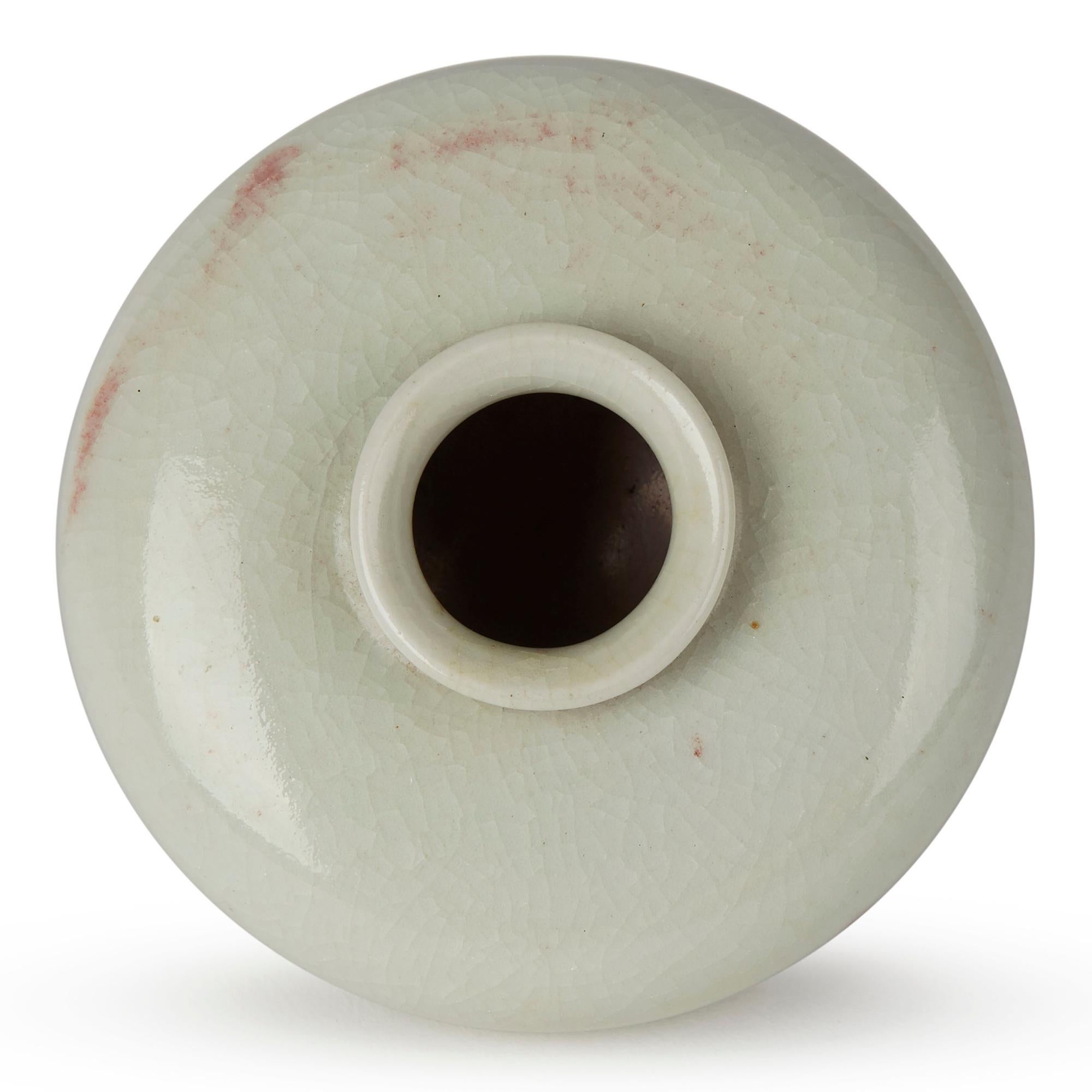Ceramic William Mehornay Studio Pottery Porcelain Red and White Vase, 1980-1985 For Sale