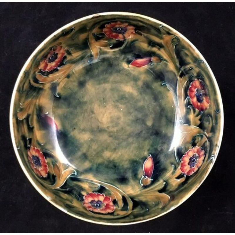 William Moorcroft Bowl in the Spanish Design, 1913 In Good Condition In Chipping Campden, GB