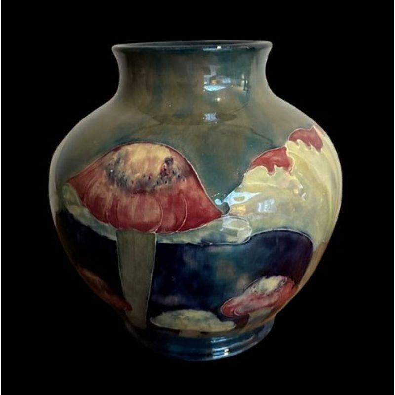 William Moorcroft Claremont Vase, circa 1920 In Good Condition In Chipping Campden, GB