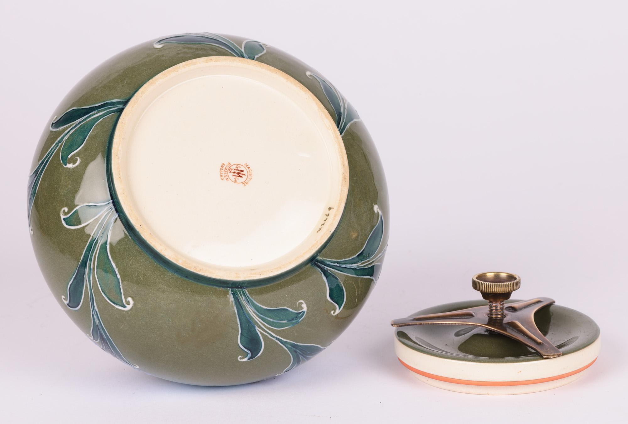 William Moorcroft MacIntyre Art Nouveau Blue Daisy Pattern Tobacco Jar For Sale 1
