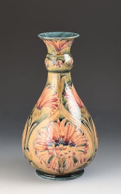 Vaso di fiori di corniolo William Moorcroft REVIVED C.C. 1912