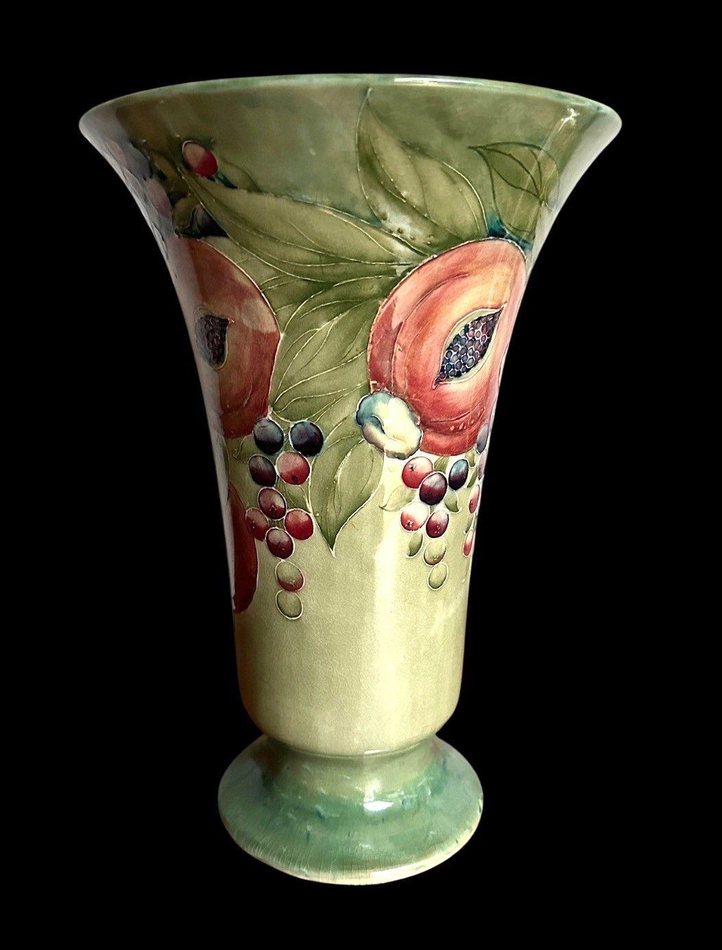 Vase William Moorcroft Bon état - En vente à Chipping Campden, GB