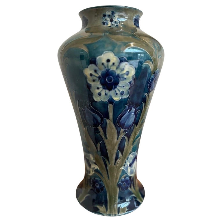 William Moorcroft Vase For Sale at 1stDibs