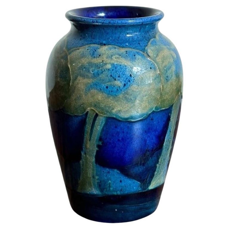 William Moorcroft Vase For Sale at 1stDibs