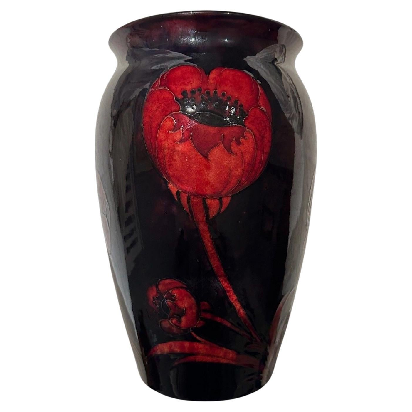 William Moorcroft-Vase im Angebot