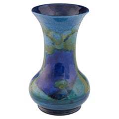 Vaso William Moorcroft - Blu chiaro di luna c1925
