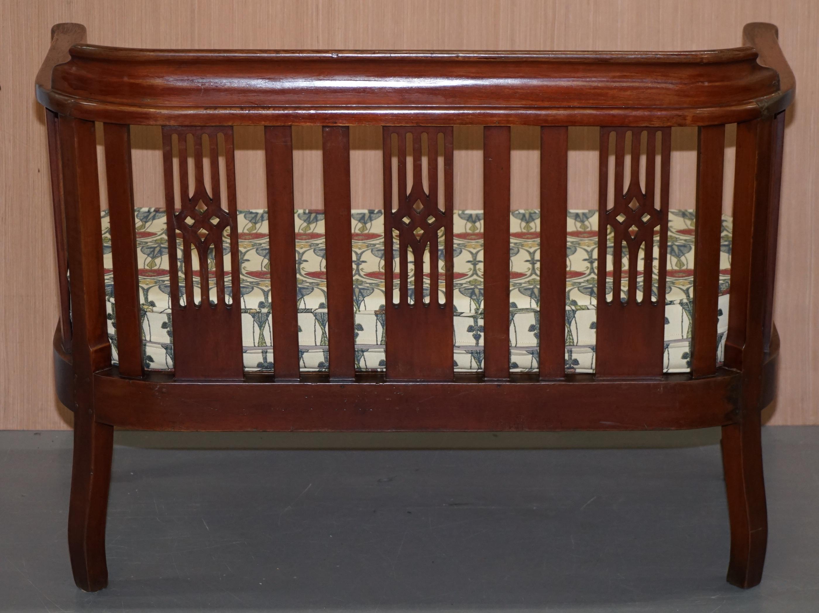 Charles Rennie Mackintosh Art Nouveau upholstered 2 seat bench sofa berger seat 8