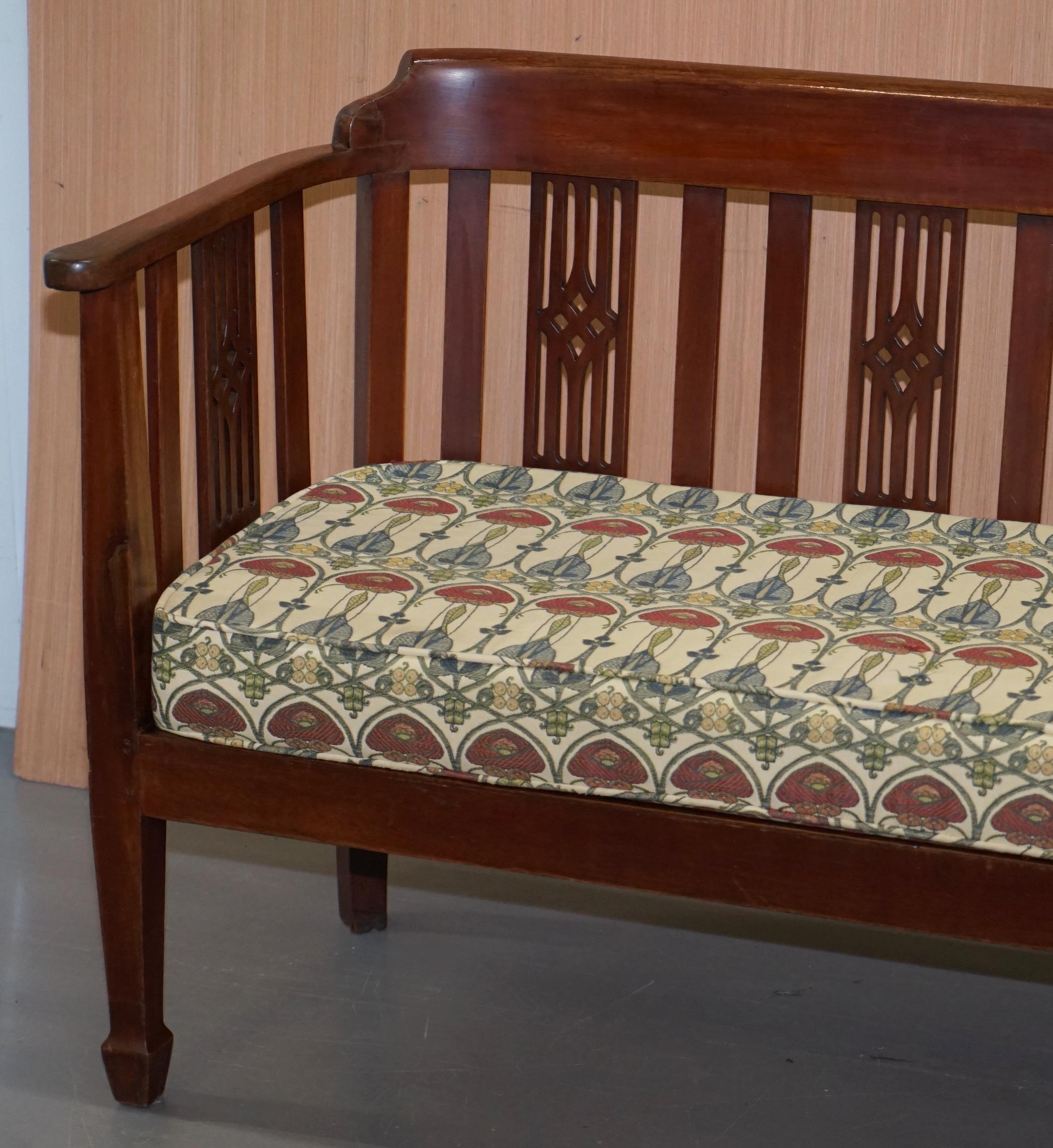 Modern Charles Rennie Mackintosh Art Nouveau upholstered 2 seat bench sofa berger seat