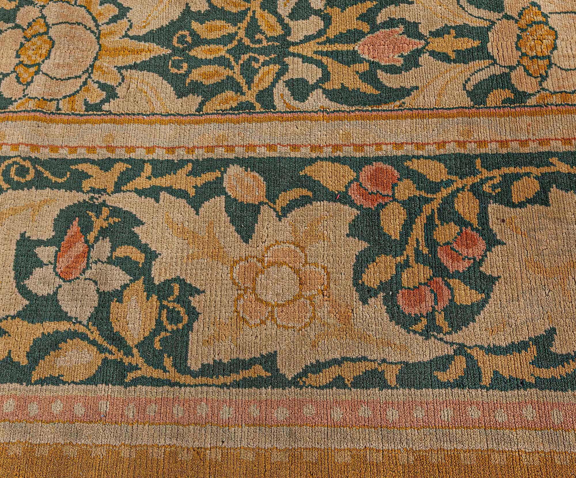 20th Century Doris Leslie Blau William Morris machine made English carpet Circa 1920 For Sale